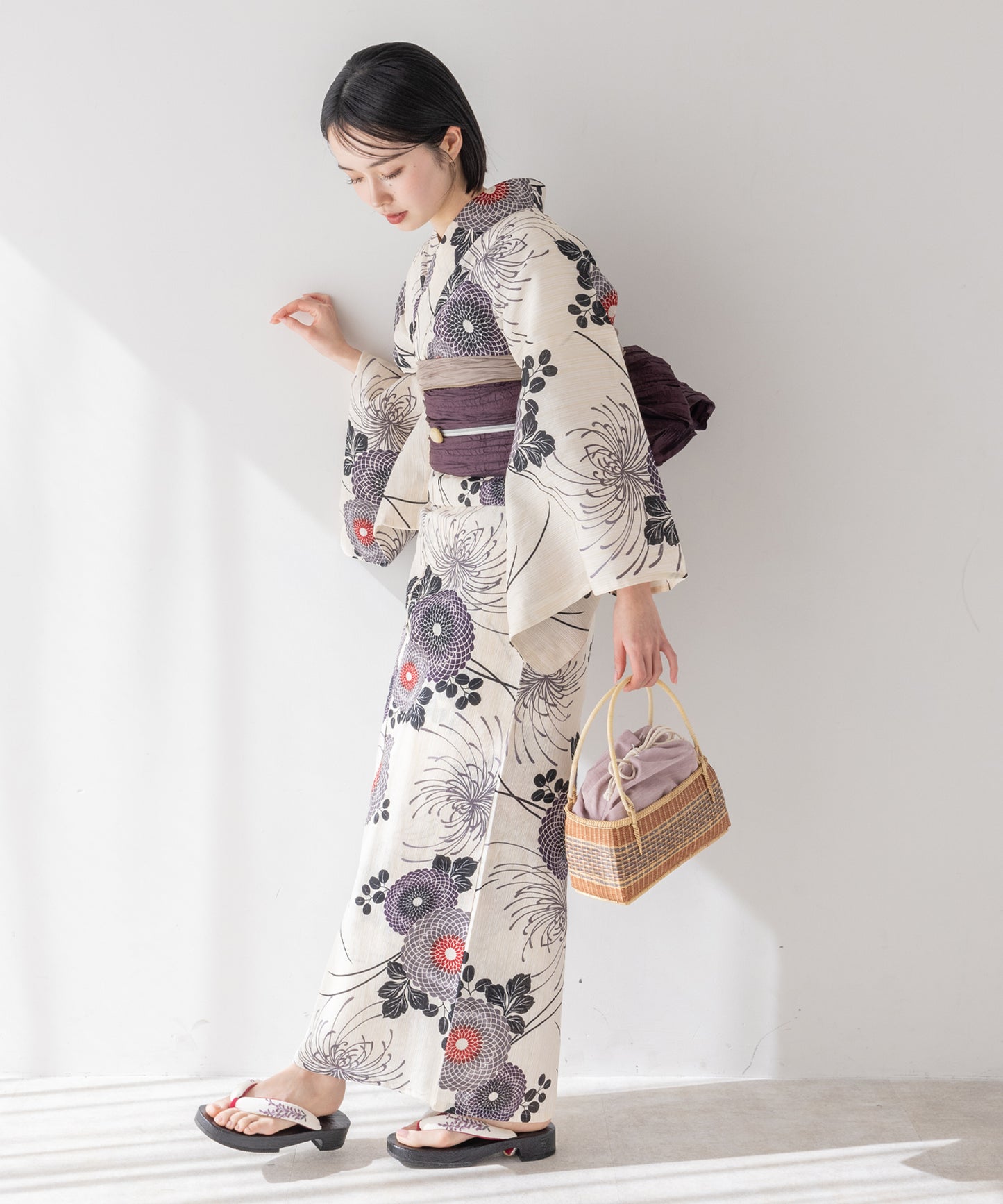 こだわり 浴衣 5点セット (浴衣/帯/下駄/腰紐/着付け冊子) 麻混 綿麻 楊柳生地 ブラック パープル 菊 糸菊