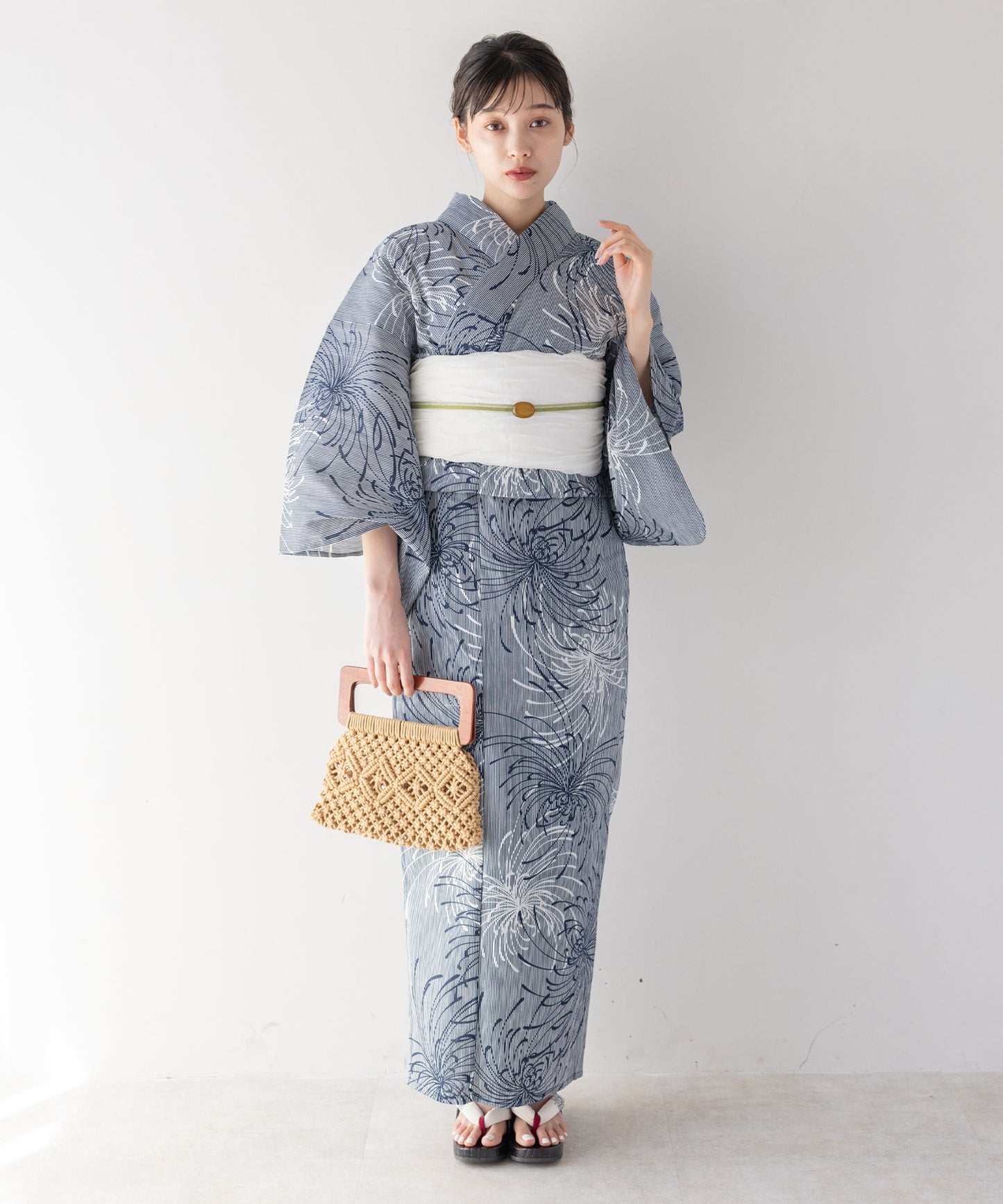 こだわり 浴衣 5点セット (浴衣/帯/下駄/腰紐/着付け冊子) ※レース兵児帯は別売り 麻混 綿麻 ネイビー 糸菊 ストライプ 縦縞