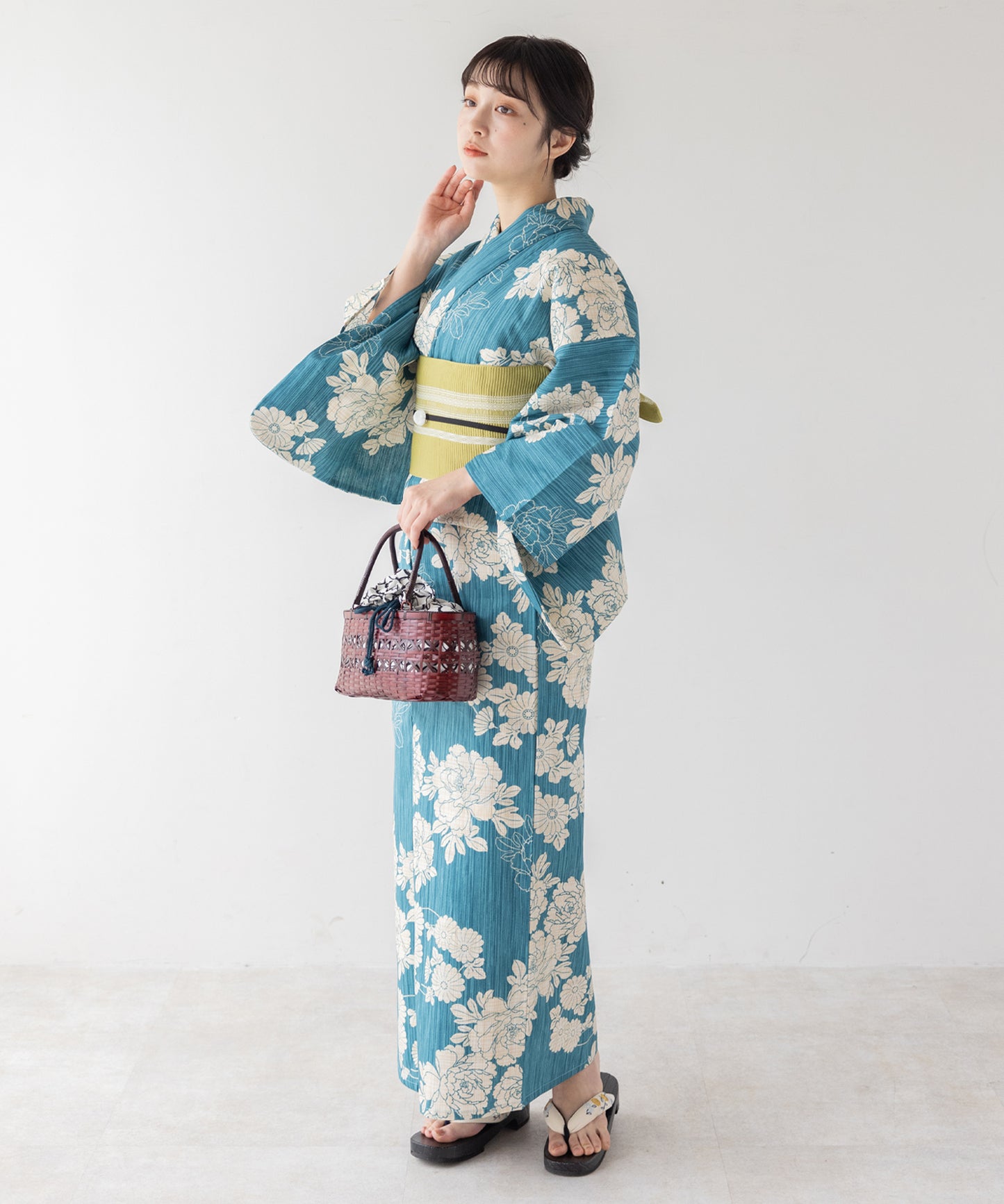 こだわり 浴衣 5点セット (浴衣/帯/下駄/腰紐/着付け冊子) 麻混 綿麻 ブルーグリーン ブルー 菊 キク 牡丹 ボタン