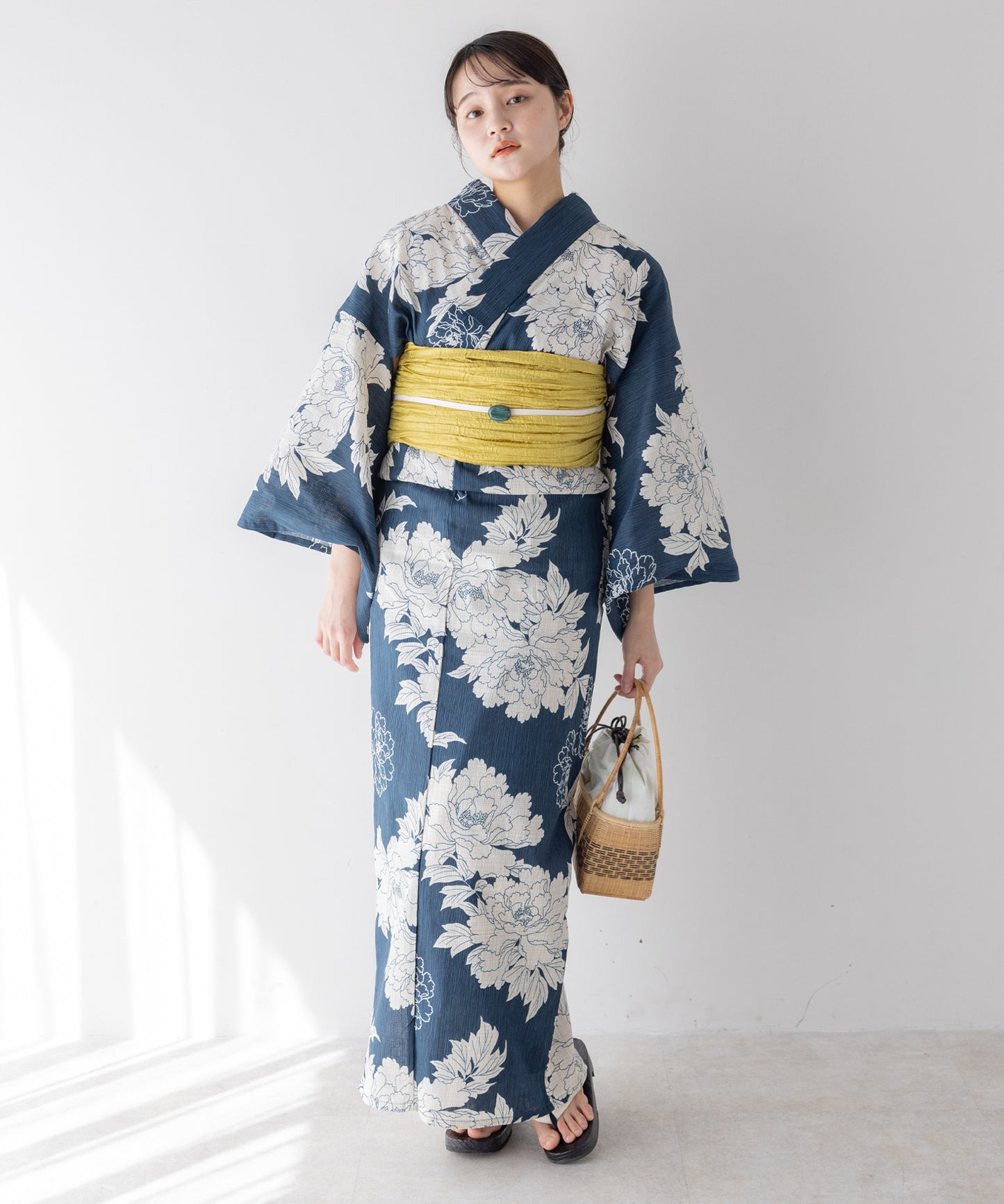 こだわり 浴衣 5点セット (浴衣/帯/下駄/腰紐/着付け冊子) 麻混 綿麻 ネイビー ブルーグリーン 牡丹 ボタン