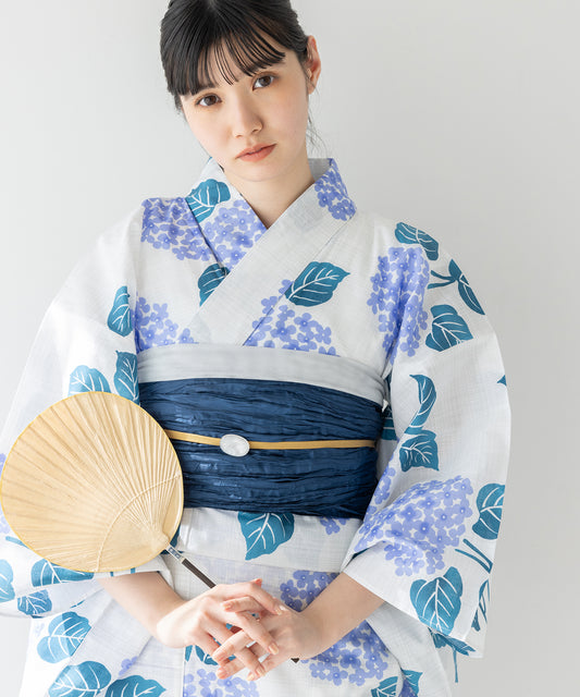 こだわり浴衣 5点セット (浴衣/帯/下駄/腰紐/着付け冊子) 変わり織生地 ホワイト系 ブルー 紫陽花