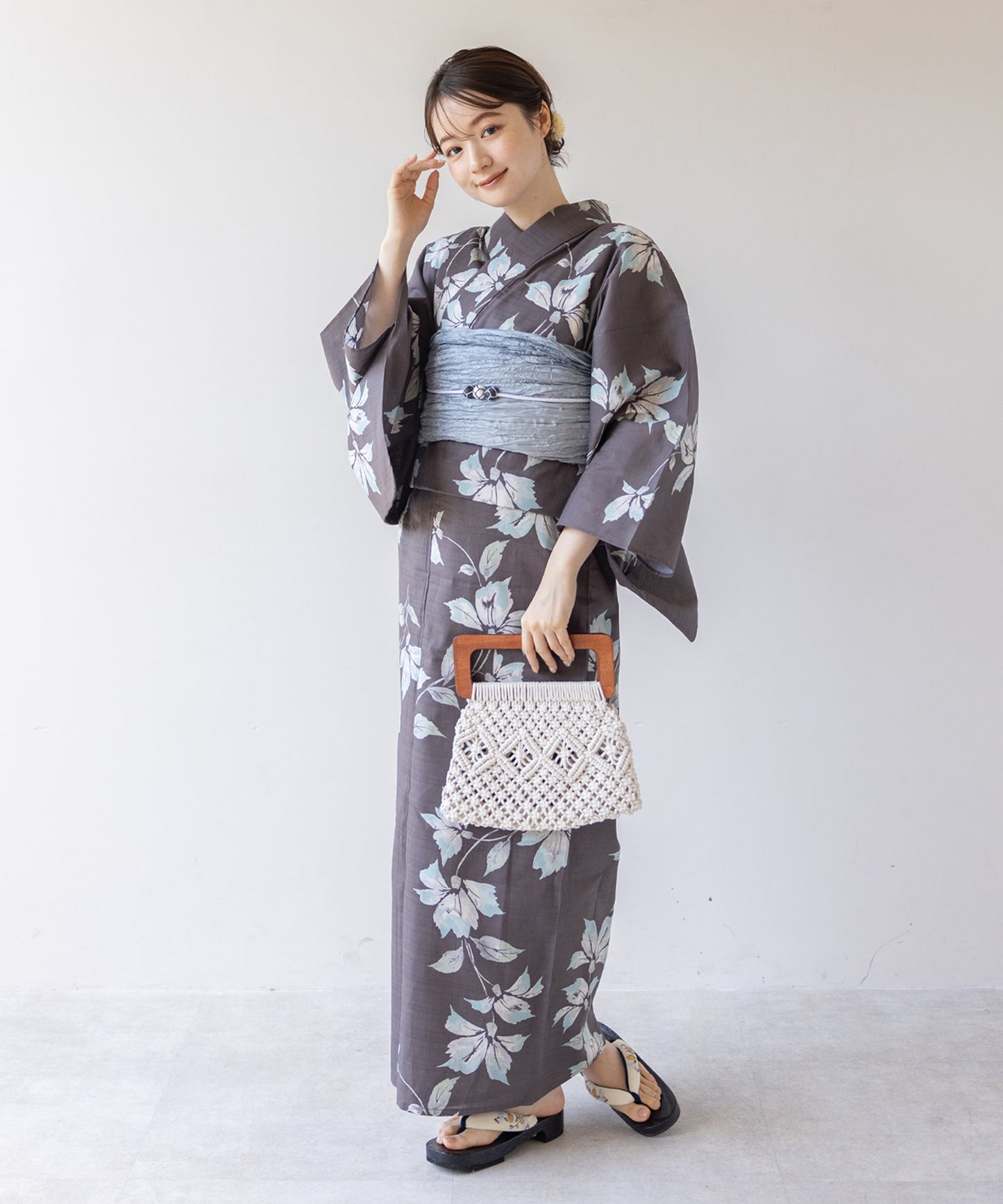 こだわり 浴衣 5点セット (浴衣/帯/下駄/腰紐/着付け冊子) グレー系 ブルー