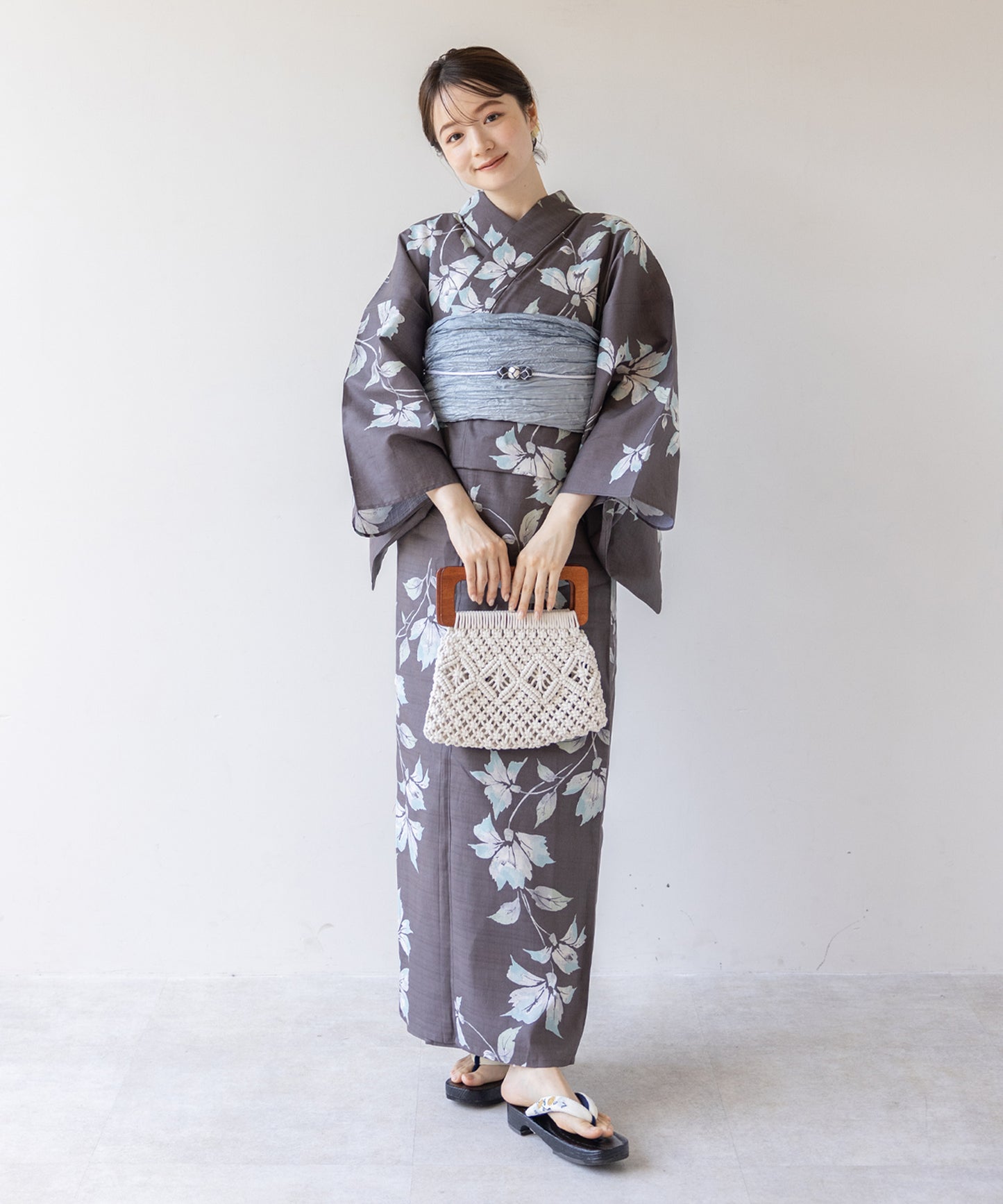 こだわり 浴衣 5点セット (浴衣/帯/下駄/腰紐/着付け冊子) グレー系 ブルー