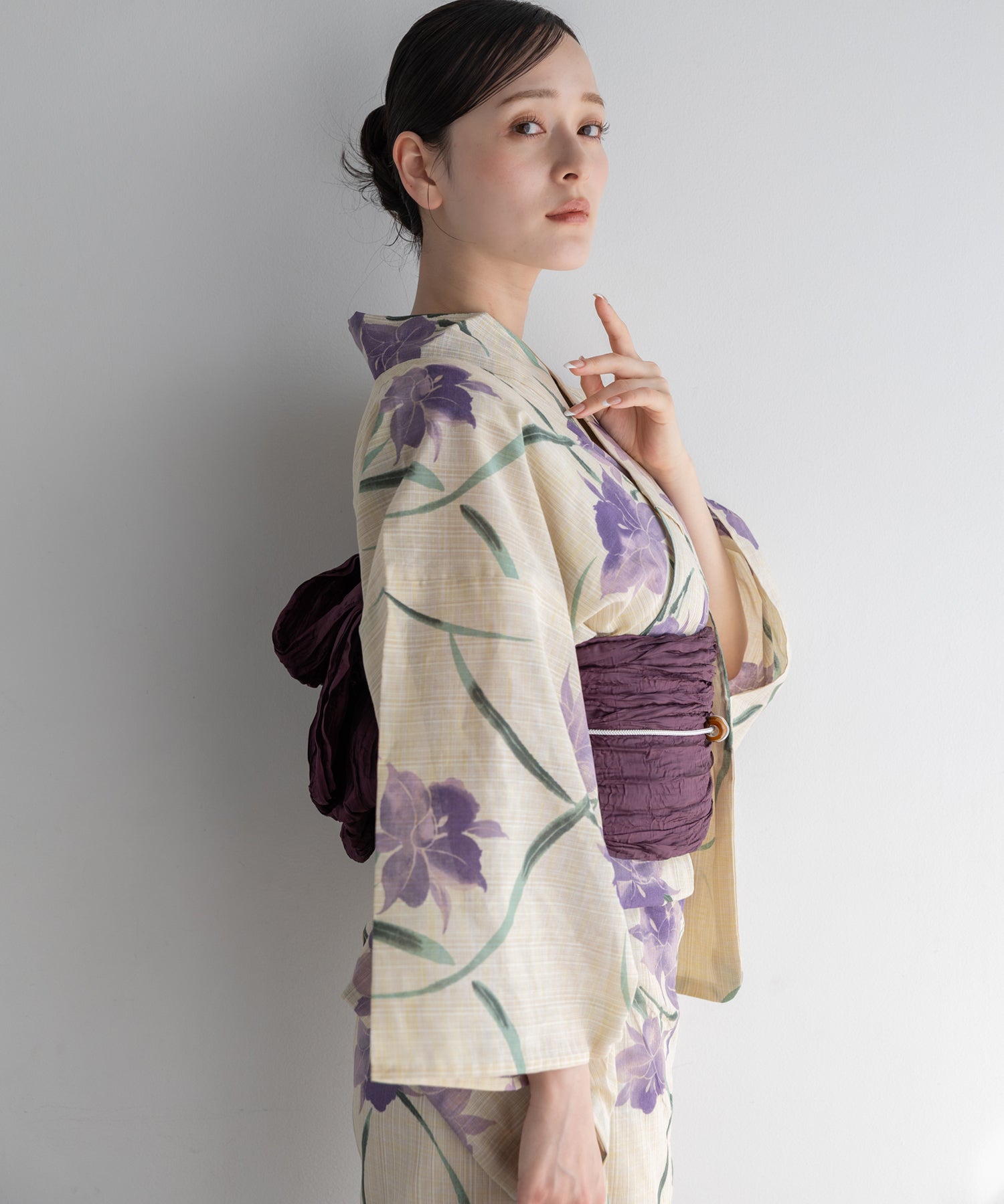 花菖蒲の余韻 こだわり浴衣5点セット (浴衣/帯/下駄/腰紐/着付け冊子