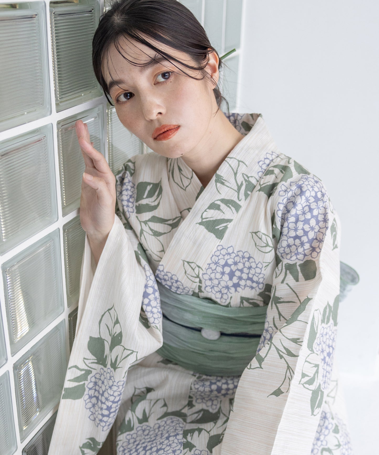 こだわり浴衣 5点セット (浴衣/帯/下駄/腰紐/着付け冊子) 麻混 綿麻 楊柳生地 サックスブルー グリーン 紫陽花 アジサイ