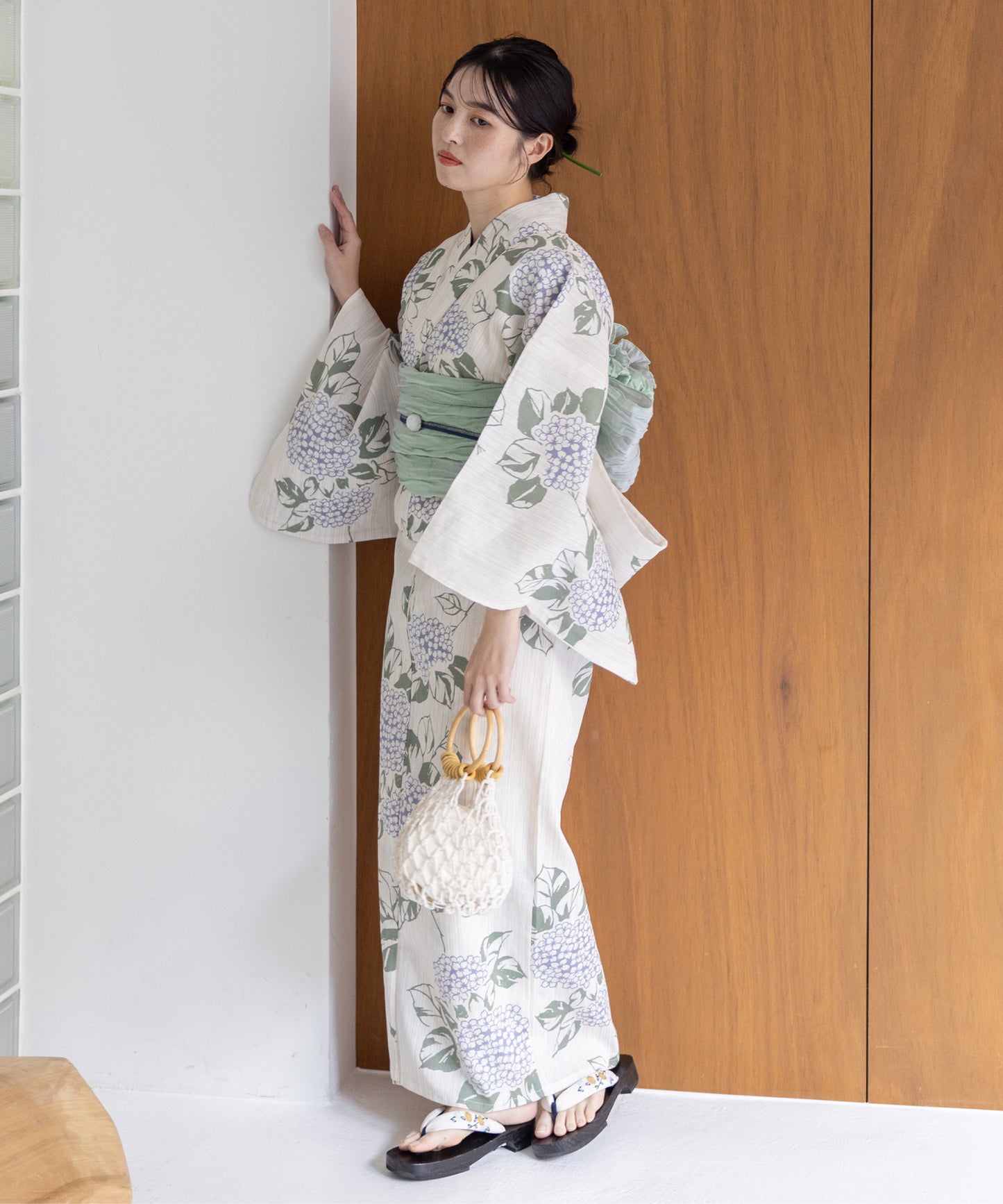 こだわり浴衣 5点セット (浴衣/帯/下駄/腰紐/着付け冊子) 麻混 綿麻 楊柳生地 サックスブルー グリーン 紫陽花 アジサイ