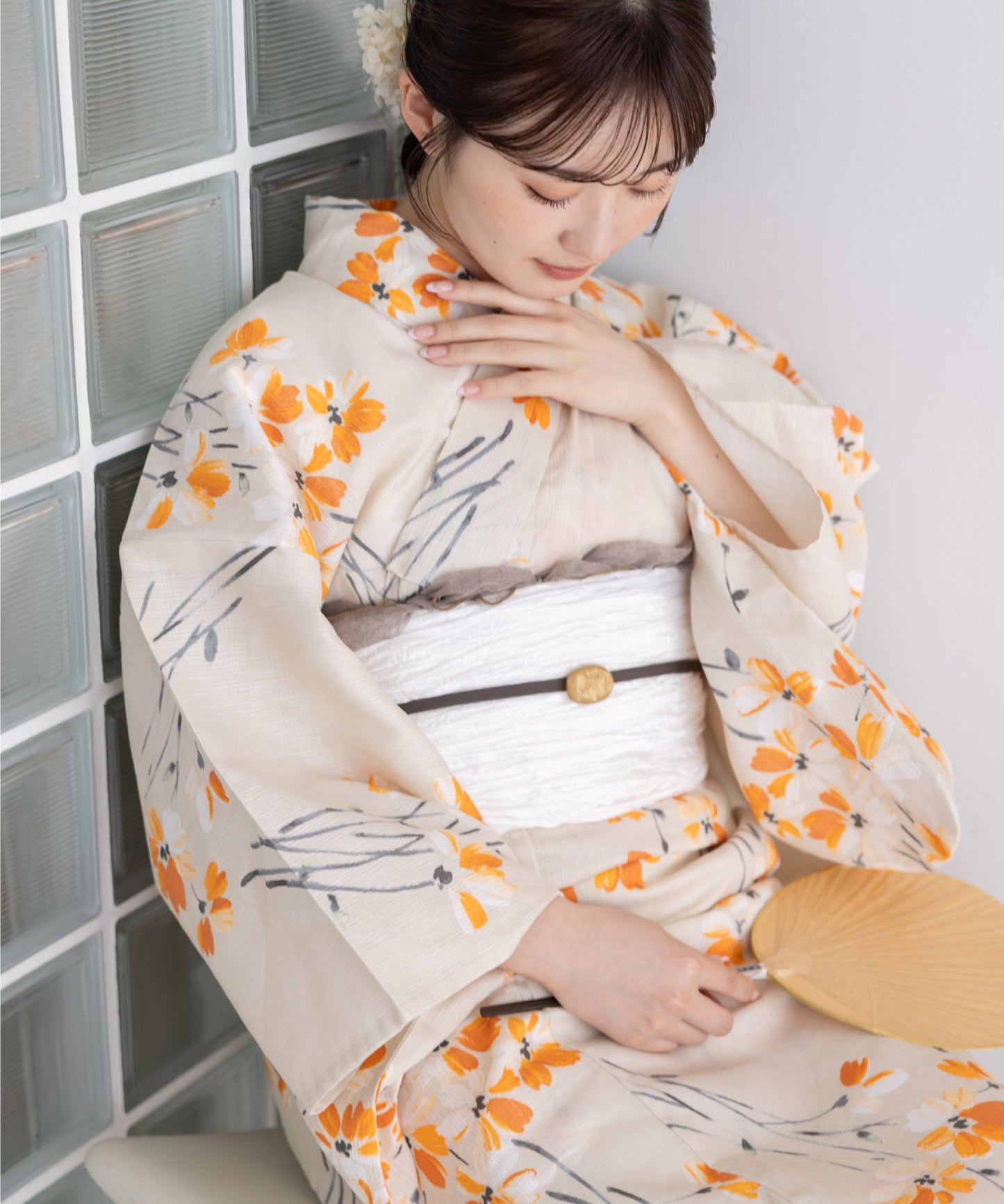こだわり浴衣5点セット (浴衣/帯/下駄/腰紐/着付け冊子) 麻混 綿麻 楊柳生地 ベージュ オレンジ 小花
