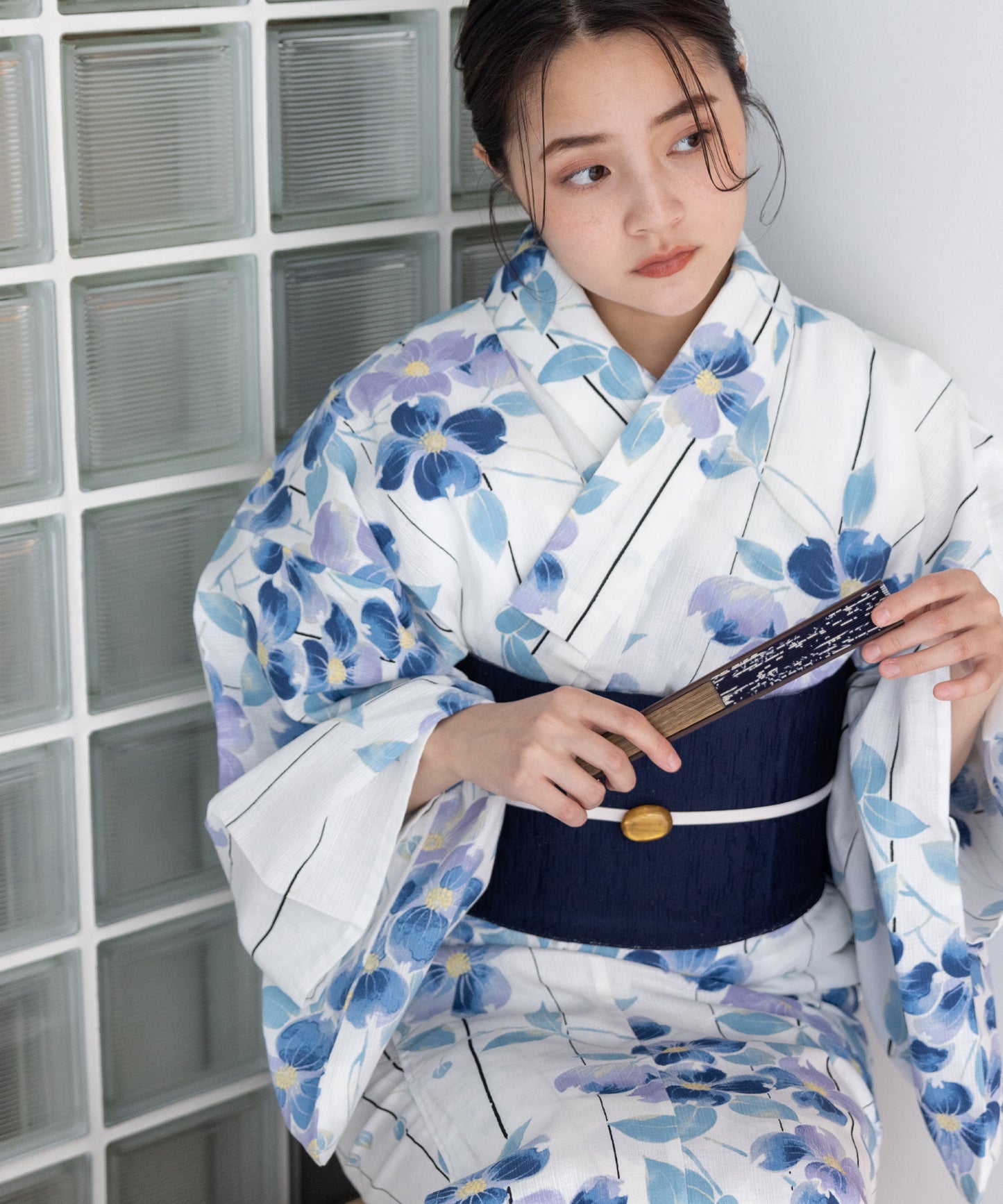 こだわり浴衣5点セット (浴衣/帯/下駄/腰紐/着付け冊子) 浴衣 レディース 浴衣 セット 麻混 綿麻 ストライプ 縦縞 縞 百合 ゆり ブルー