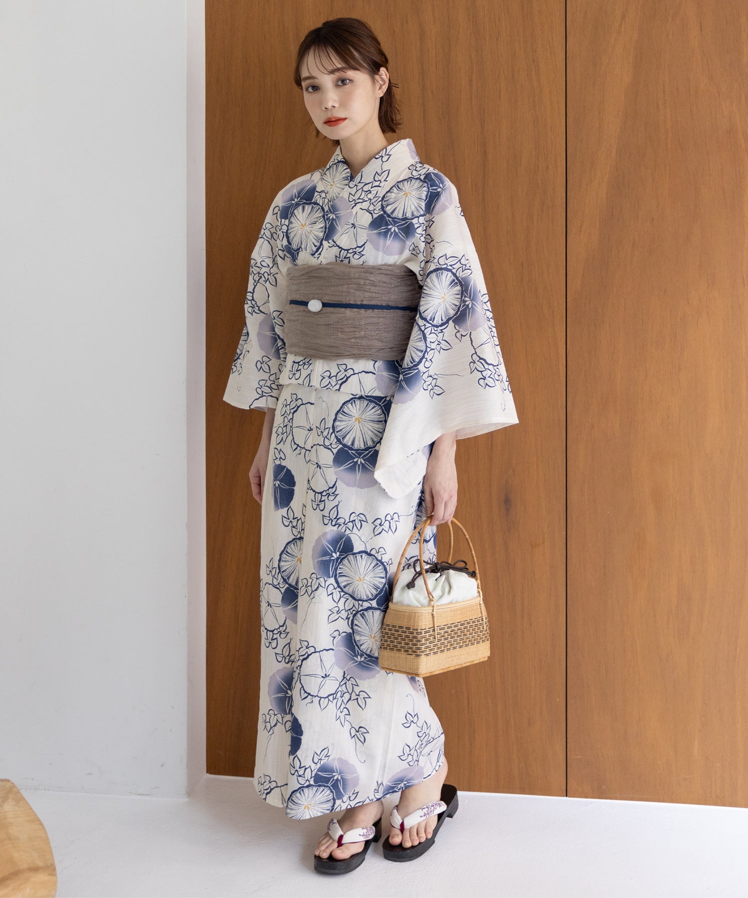 こだわり浴衣5点セット (浴衣/帯/下駄/腰紐/着付け冊子) 変わり織生地 ブルー ホワイト系 朝顔 アサガオ あさがお