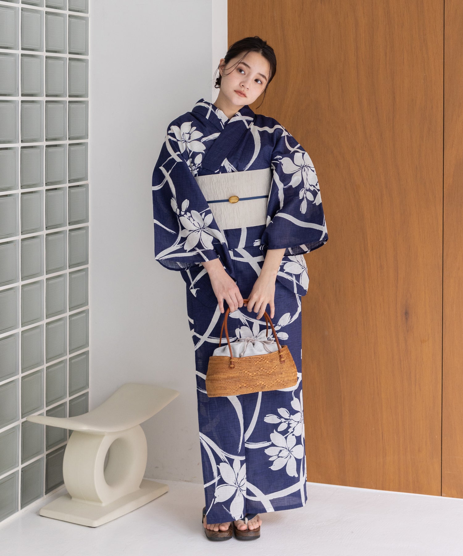 こだわり浴衣 5点セット (浴衣/帯/下駄/腰紐/着付け冊子) 浴衣 レディース 浴衣 セット 紺 ネイビー 菖蒲 あやめ