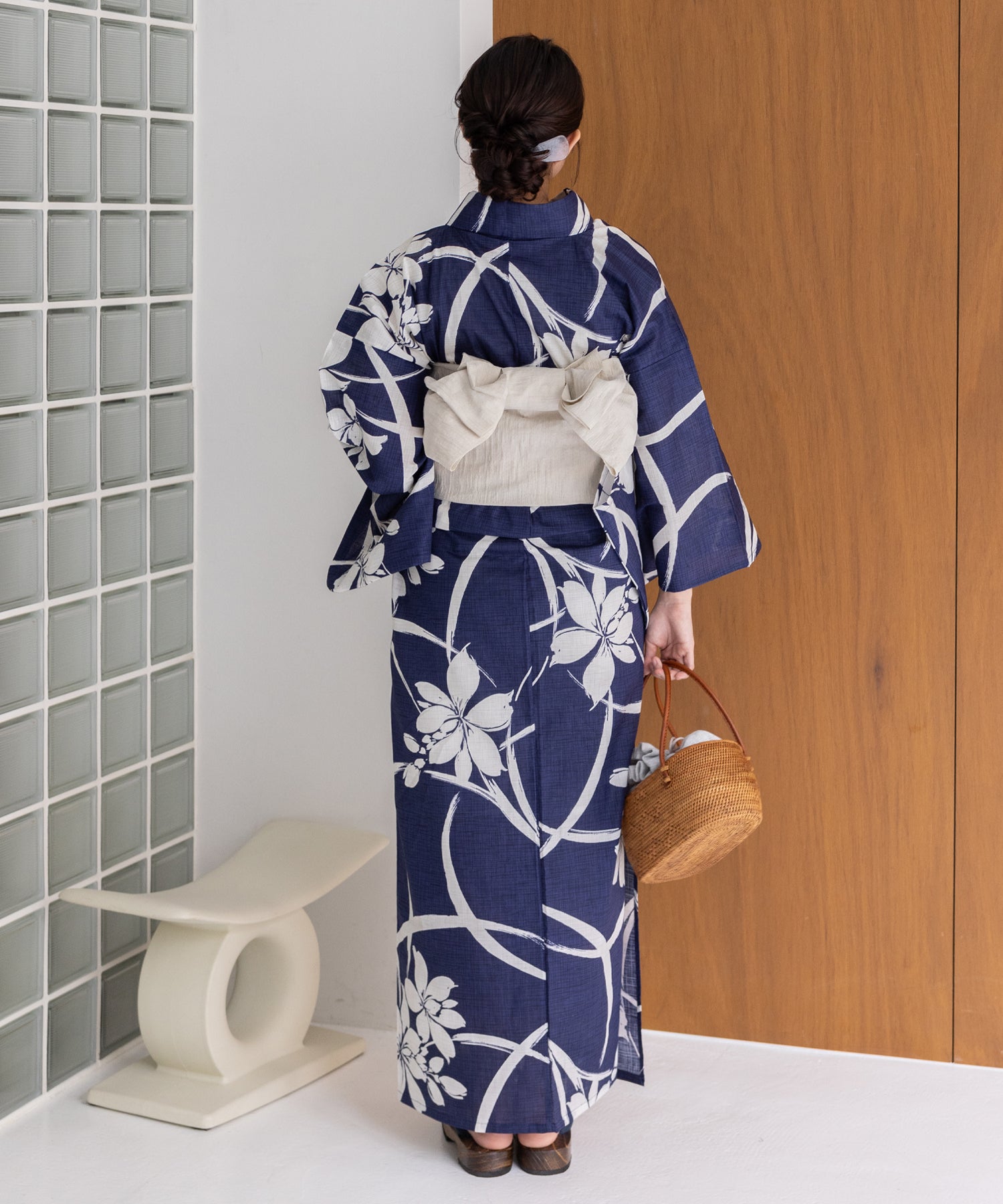 こだわり浴衣 5点セット (浴衣/帯/下駄/腰紐/着付け冊子) 浴衣 レディース 浴衣 セット 紺 ネイビー 菖蒲 あやめ