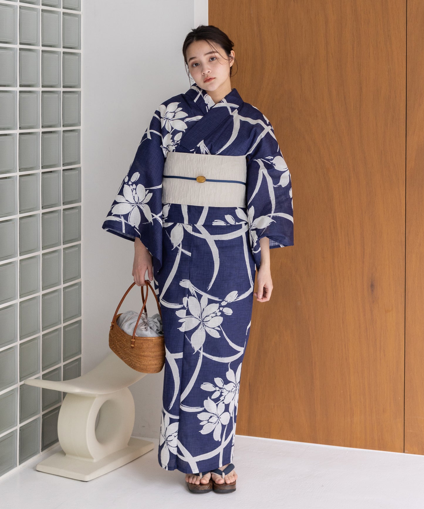 こだわり浴衣 5点セット (浴衣/帯/下駄/腰紐/着付け冊子) 浴衣 レディース 浴衣 セット 紺 ネイビー 菖蒲 あやめ