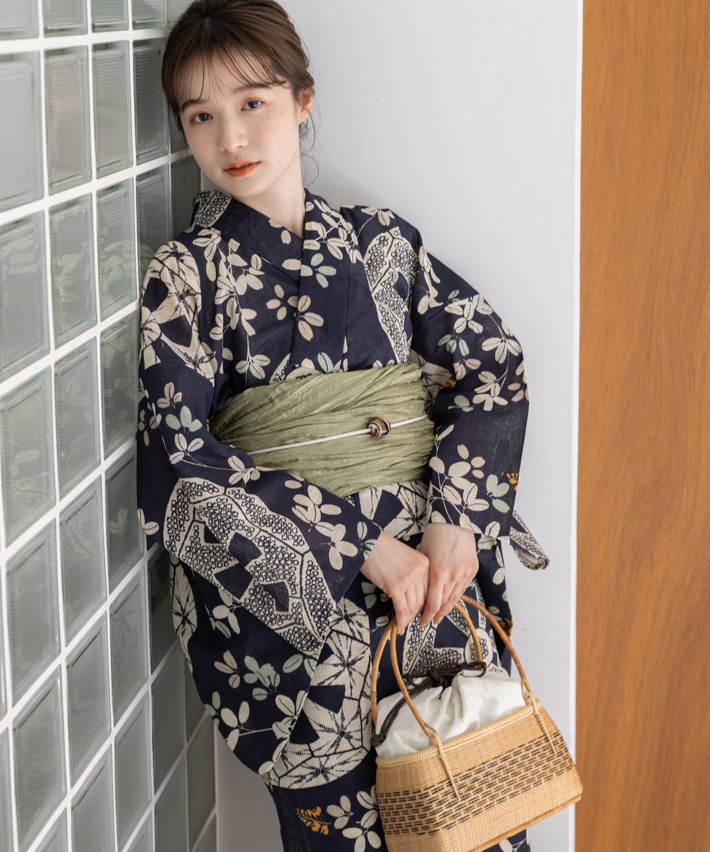 こだわり浴衣5点セット(浴衣/帯/下駄/腰紐/着付け冊子) 麻混 綿麻 先染め 生成 ブルー