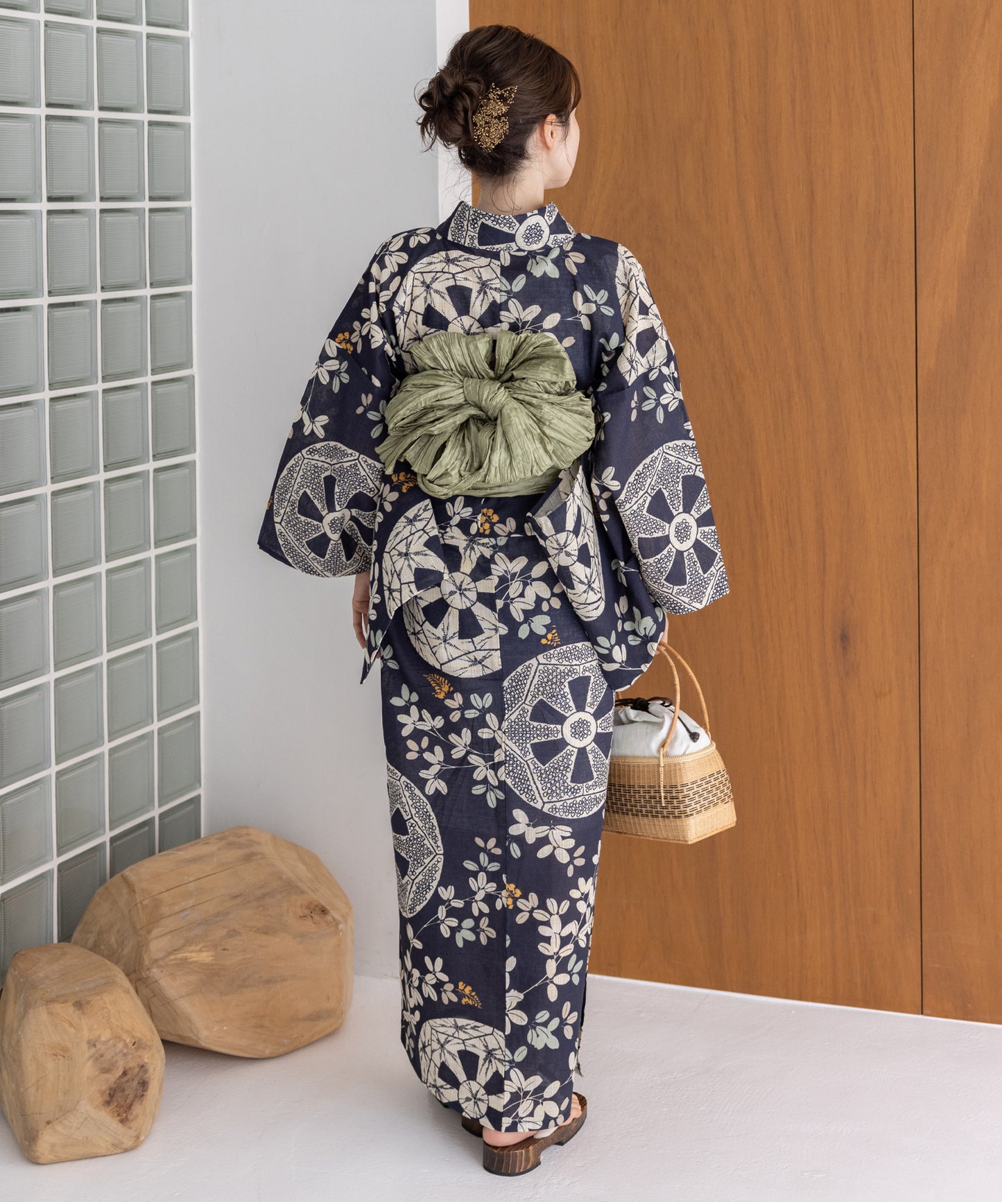 こだわり浴衣5点セット(浴衣/帯/下駄/腰紐/着付け冊子) 麻混 綿麻 先染め 生成 ブルー