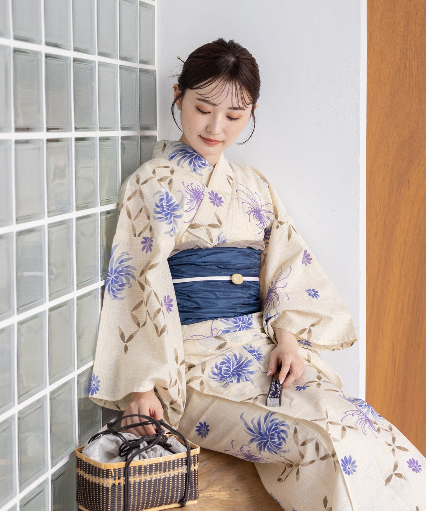 こだわり浴衣5点セット(浴衣/帯/下駄/腰紐/着付け冊子) 麻混 綿麻 先染め 生成 ブルー パープル 菊 七宝