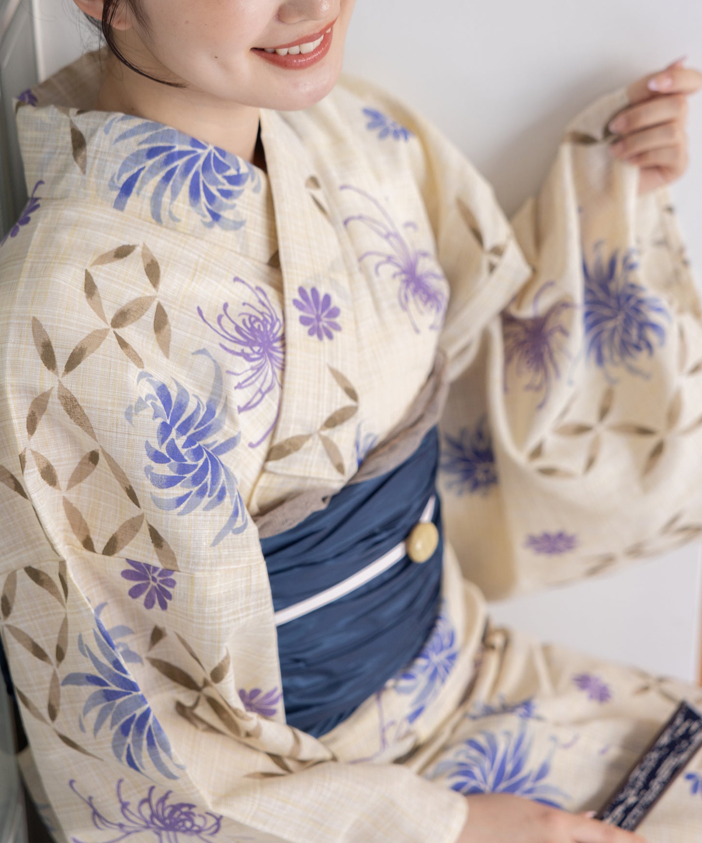 こだわり浴衣5点セット(浴衣/帯/下駄/腰紐/着付け冊子) 麻混 綿麻 先染め 生成 ブルー パープル 菊 七宝