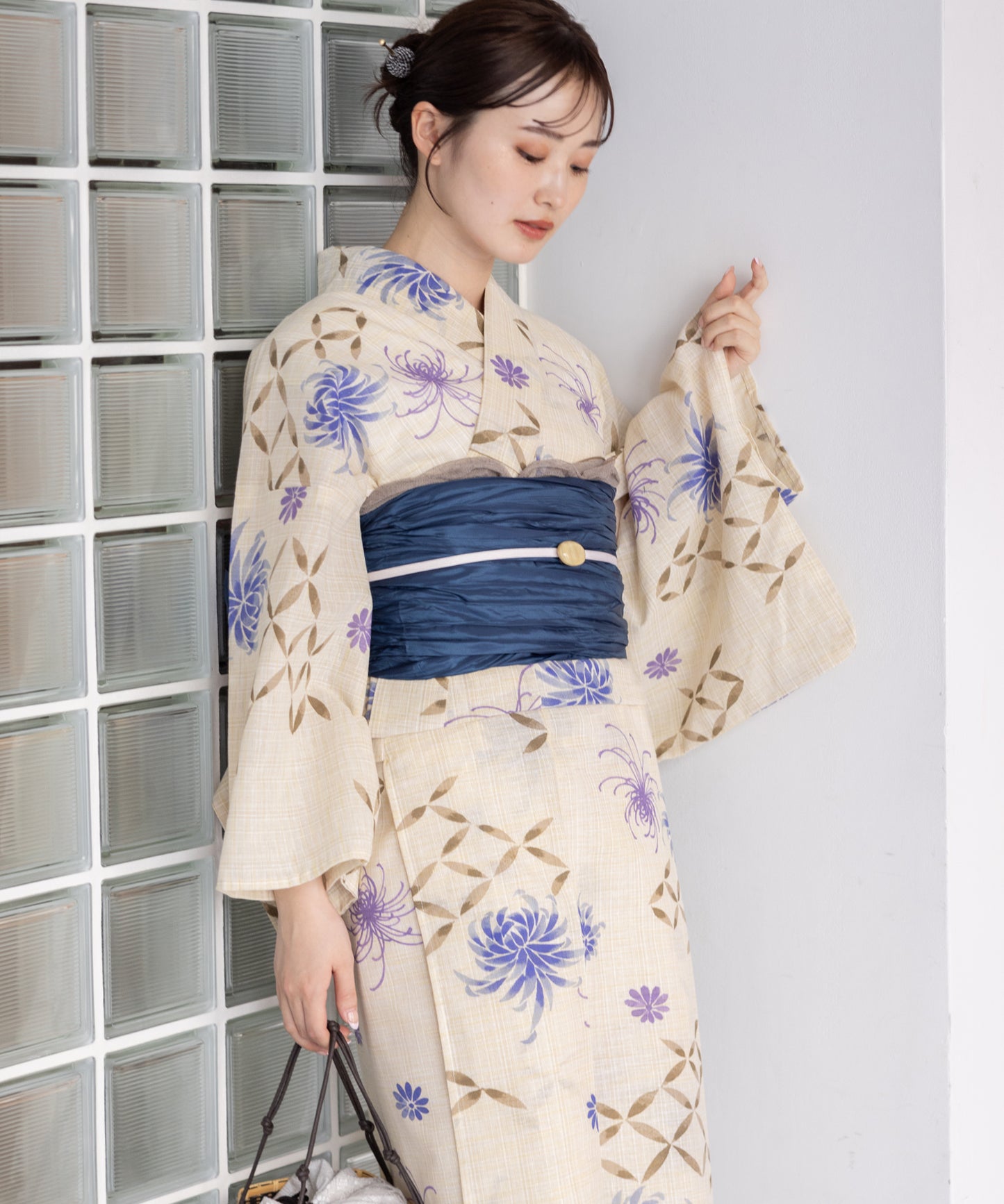 こだわり浴衣5点セット(浴衣/帯/下駄/腰紐/着付け冊子) 麻混 綿麻 先染め 生成 ブルー パープル 菊 七宝