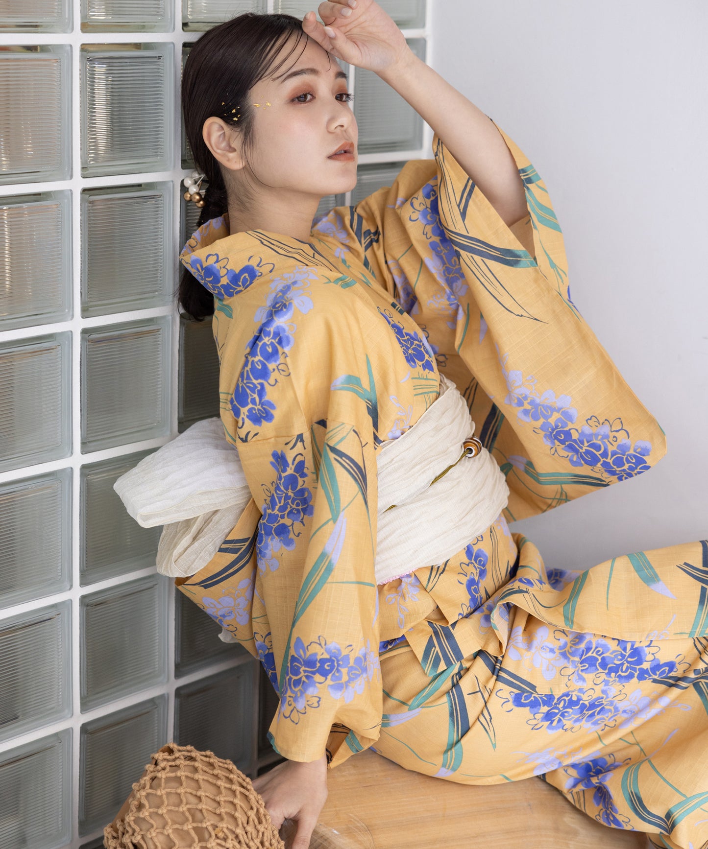 こだわり浴衣5点セット (浴衣/帯/下駄/腰紐/着付け冊子) 変わり織生地 黄色 イエロー 菖蒲 あやめ しょうぶ