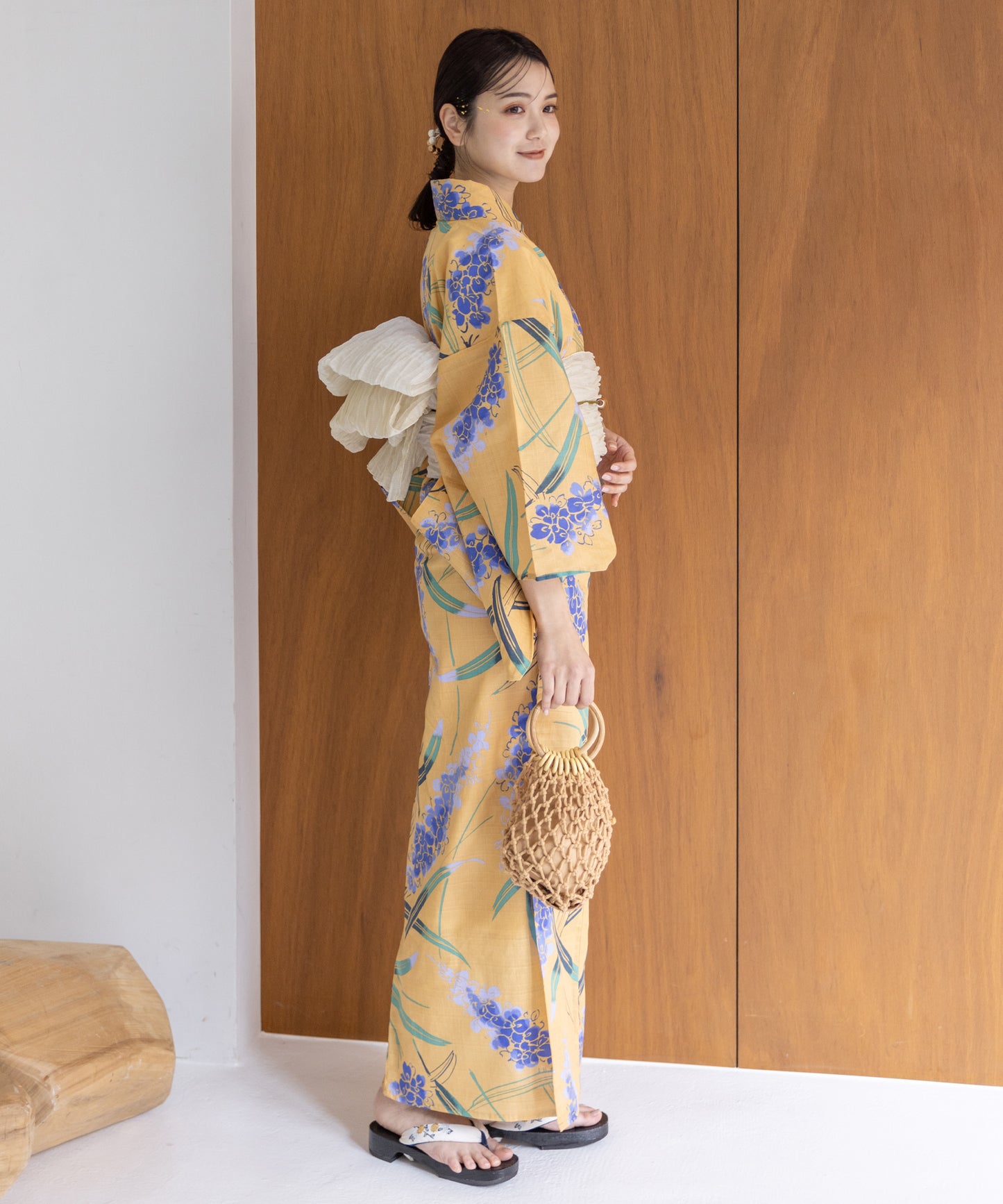 こだわり浴衣5点セット (浴衣/帯/下駄/腰紐/着付け冊子) 変わり織生地 黄色 イエロー 菖蒲 あやめ しょうぶ