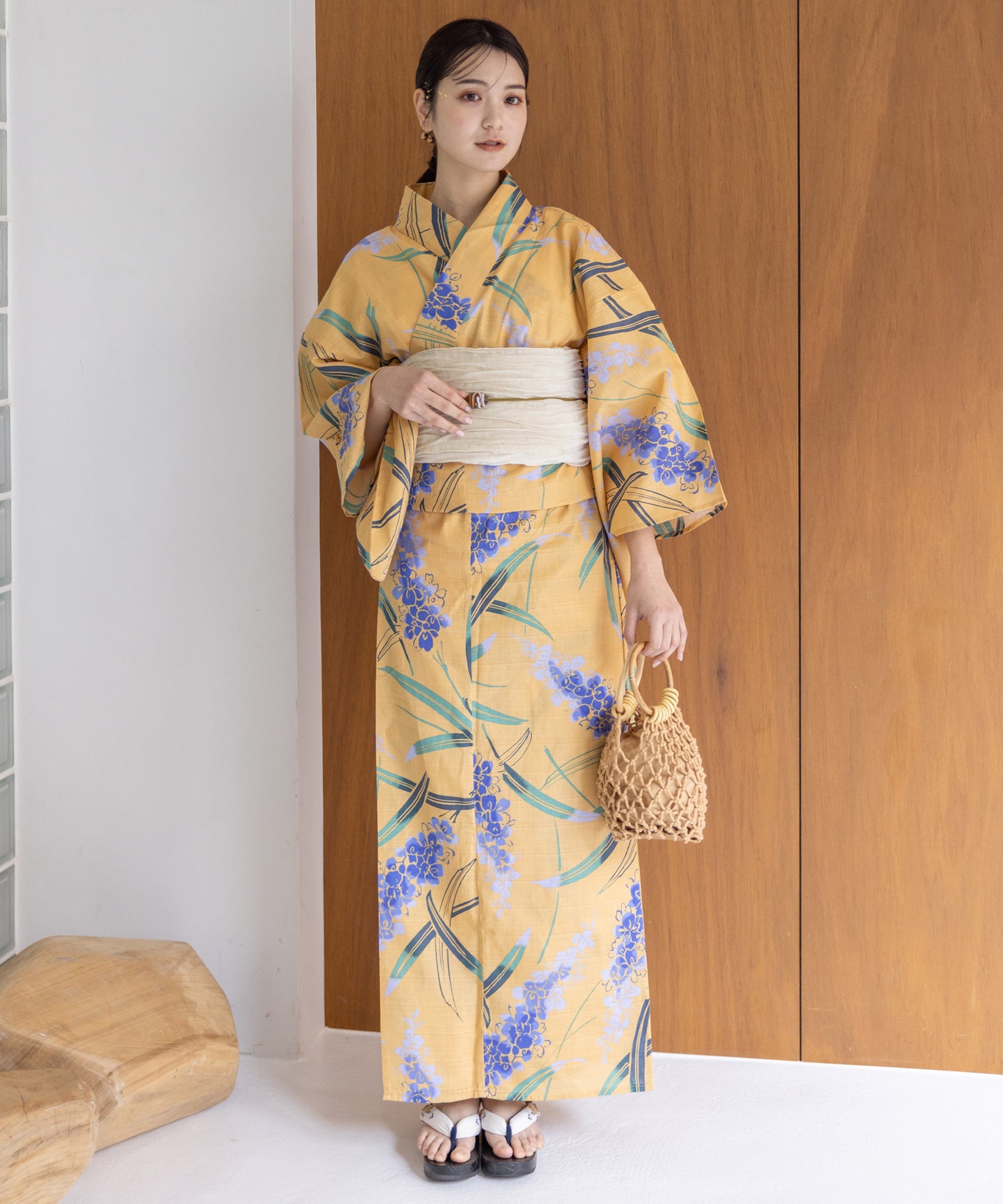 こだわり浴衣5点セット (浴衣/帯/下駄/腰紐/着付け冊子) 変わり織生地 黄色 イエロー 菖蒲 あやめ しょうぶ