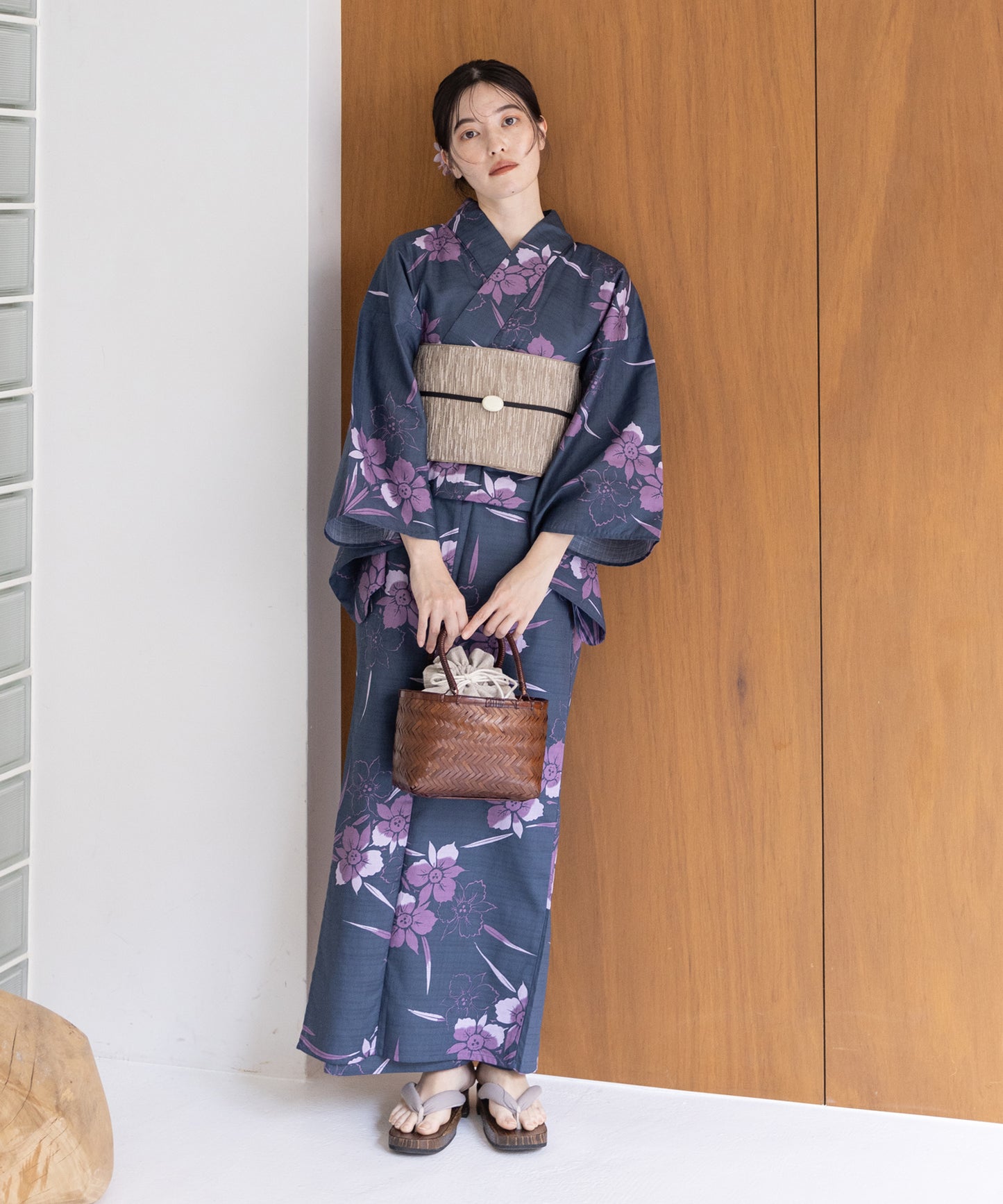 こだわり浴衣5点セット(浴衣/帯/下駄/腰紐/着付け冊子) 浴衣 レディース 浴衣 セット 変わり織生地 ネイビー 紺 パープル