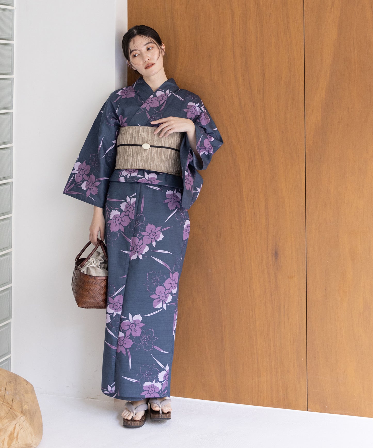 こだわり浴衣5点セット(浴衣/帯/下駄/腰紐/着付け冊子) 浴衣 レディース 浴衣 セット 変わり織生地 ネイビー 紺 パープル