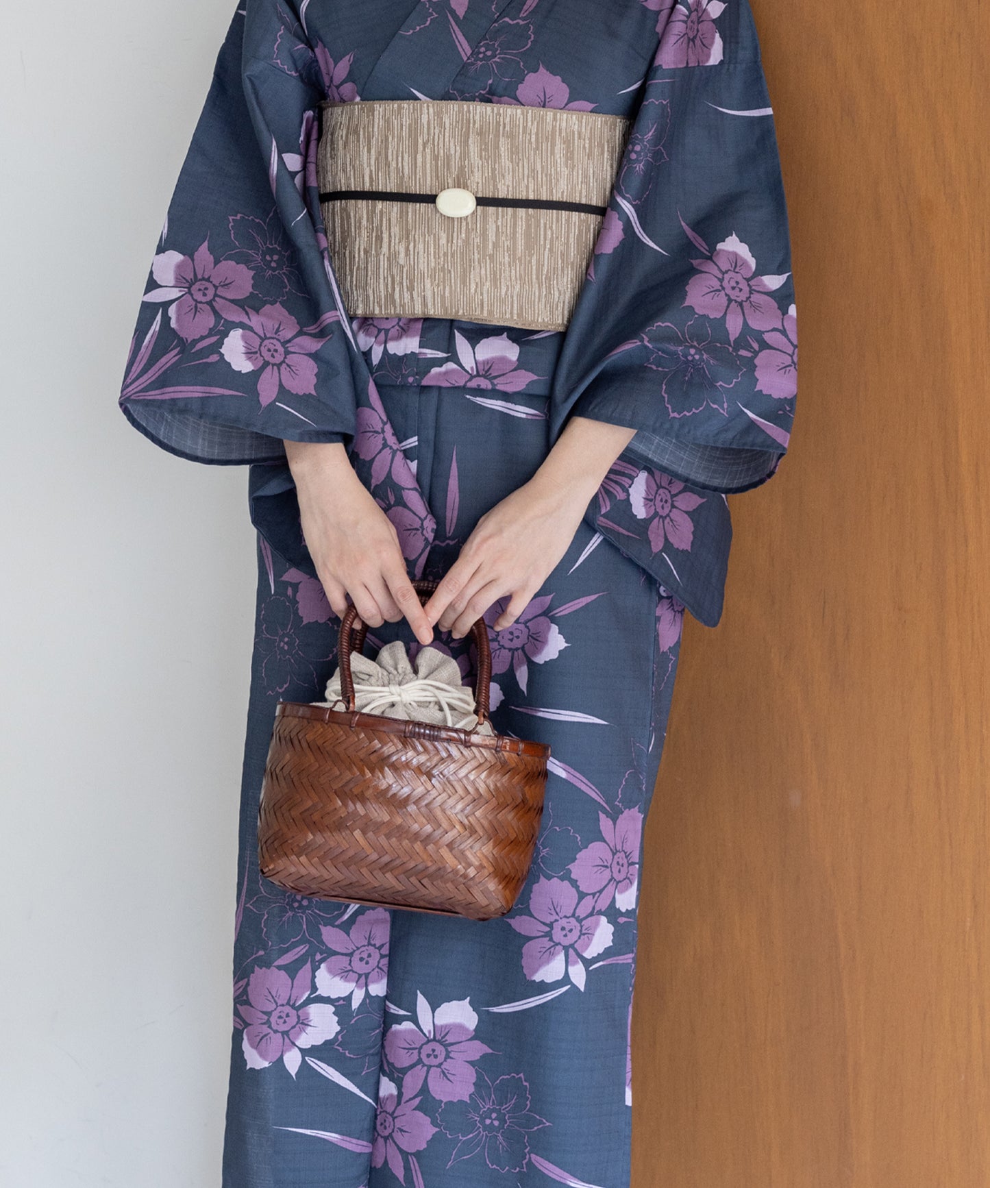 こだわり浴衣5点セット(浴衣/帯/下駄/腰紐/着付け冊子) 浴衣 レディース 浴衣 セット 変わり織生地 ネイビー 紺 パープル