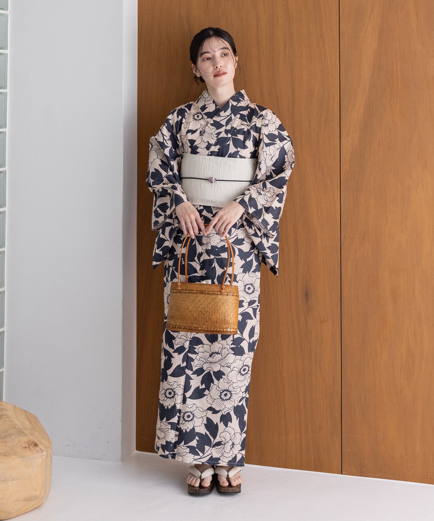 こだわり 浴衣 5点セット (浴衣/帯/下駄/腰紐/着付け冊子) 浴衣 レディース 浴衣 セット ベージュ ブラック 黒