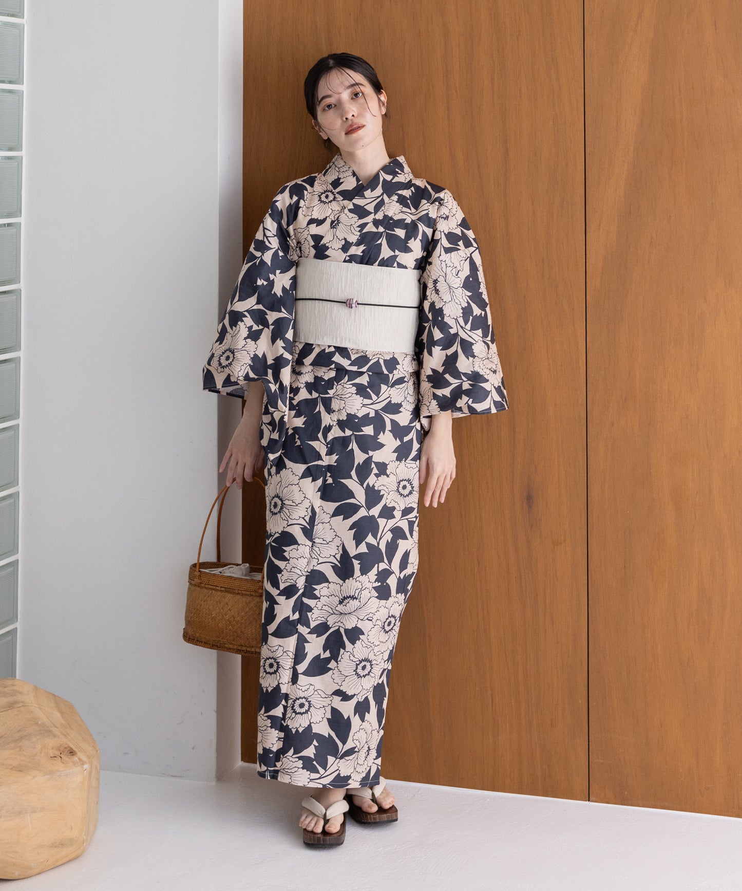 こだわり 浴衣 5点セット (浴衣/帯/下駄/腰紐/着付け冊子) 浴衣 レディース 浴衣 セット ベージュ ブラック 黒