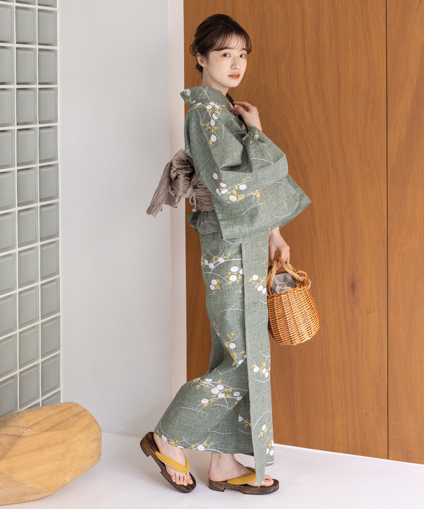 こだわり浴衣5点セット(浴衣/帯/下駄/腰紐/着付け冊子) 変わり織生地 グリーン 緑 露芝
