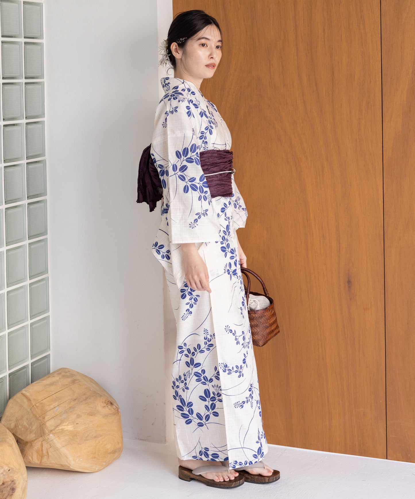 こだわり浴衣5点セット(浴衣/帯/下駄/腰紐/着付け冊子) 変わり織生地 ブルー ホワイト系