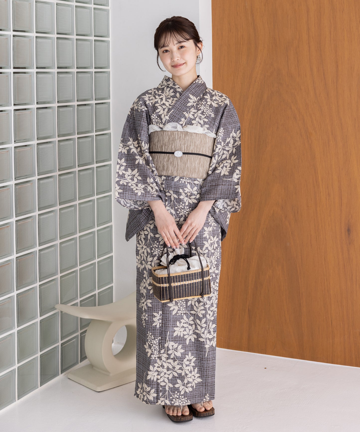 こだわり浴衣5点セット(浴衣/帯/下駄/腰紐/着付け冊子) 変わり織生地 ブラック 黒