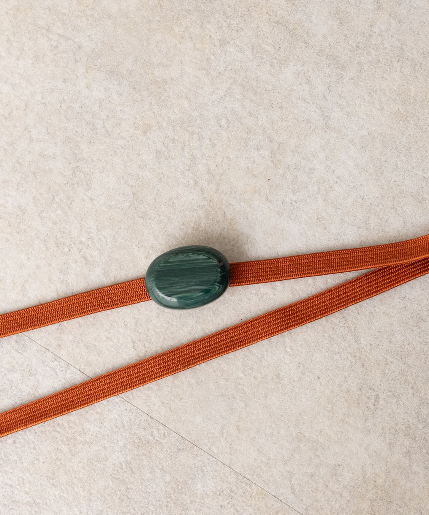 帯飾り beige & green