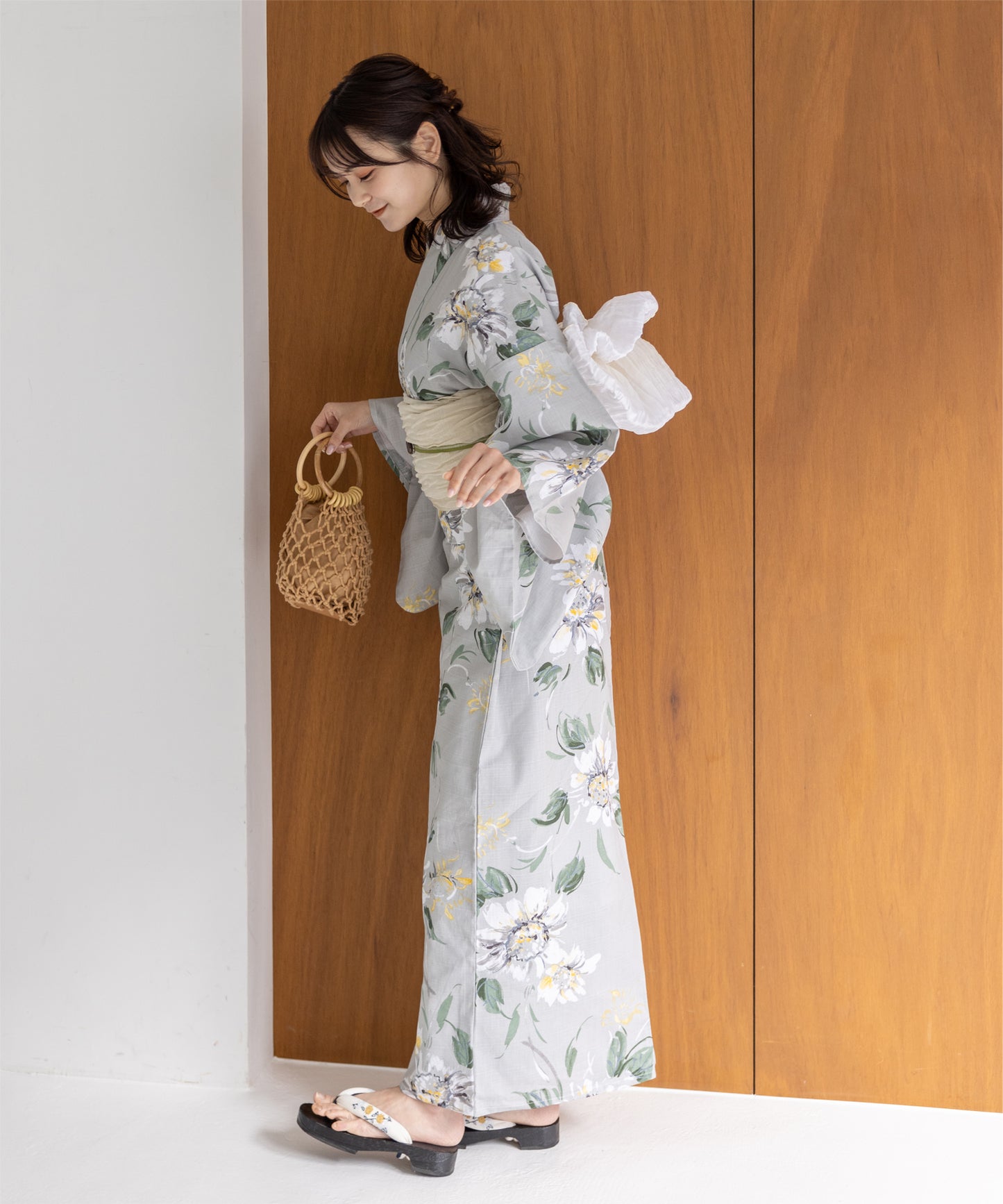 こだわり浴衣5点セット (浴衣/帯/下駄/腰紐/着付け冊子) 変わり織生地 ライトグレー グレー 向日葵 ヒマワリ ひまわり 手書き