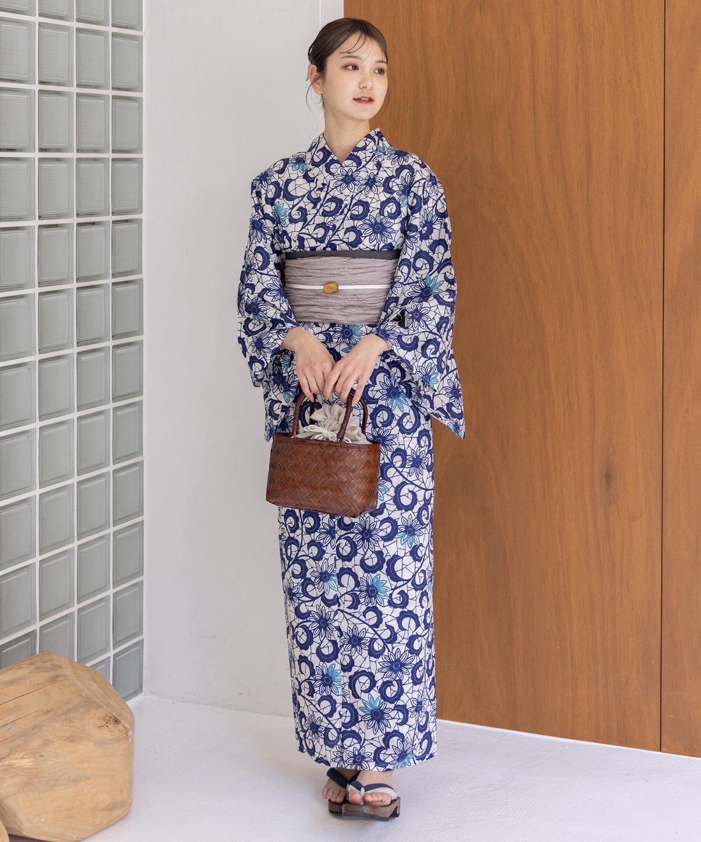 こだわり浴衣5点セット(浴衣/帯/下駄/腰紐/着付け冊子) 変わり織生地 ブルー ホワイト系