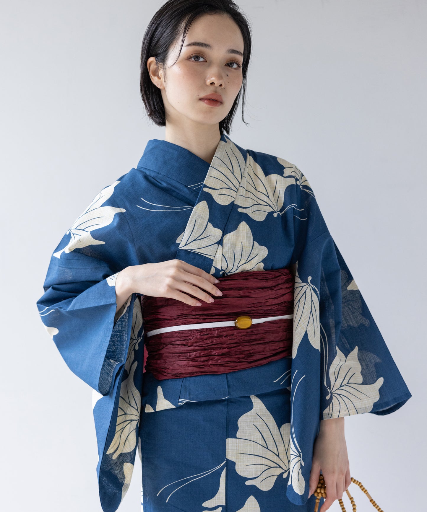 こだわり 浴衣 5点セット (浴衣/帯/下駄/腰紐/着付け冊子) 先染め 綿麻 ブルー 蝶々