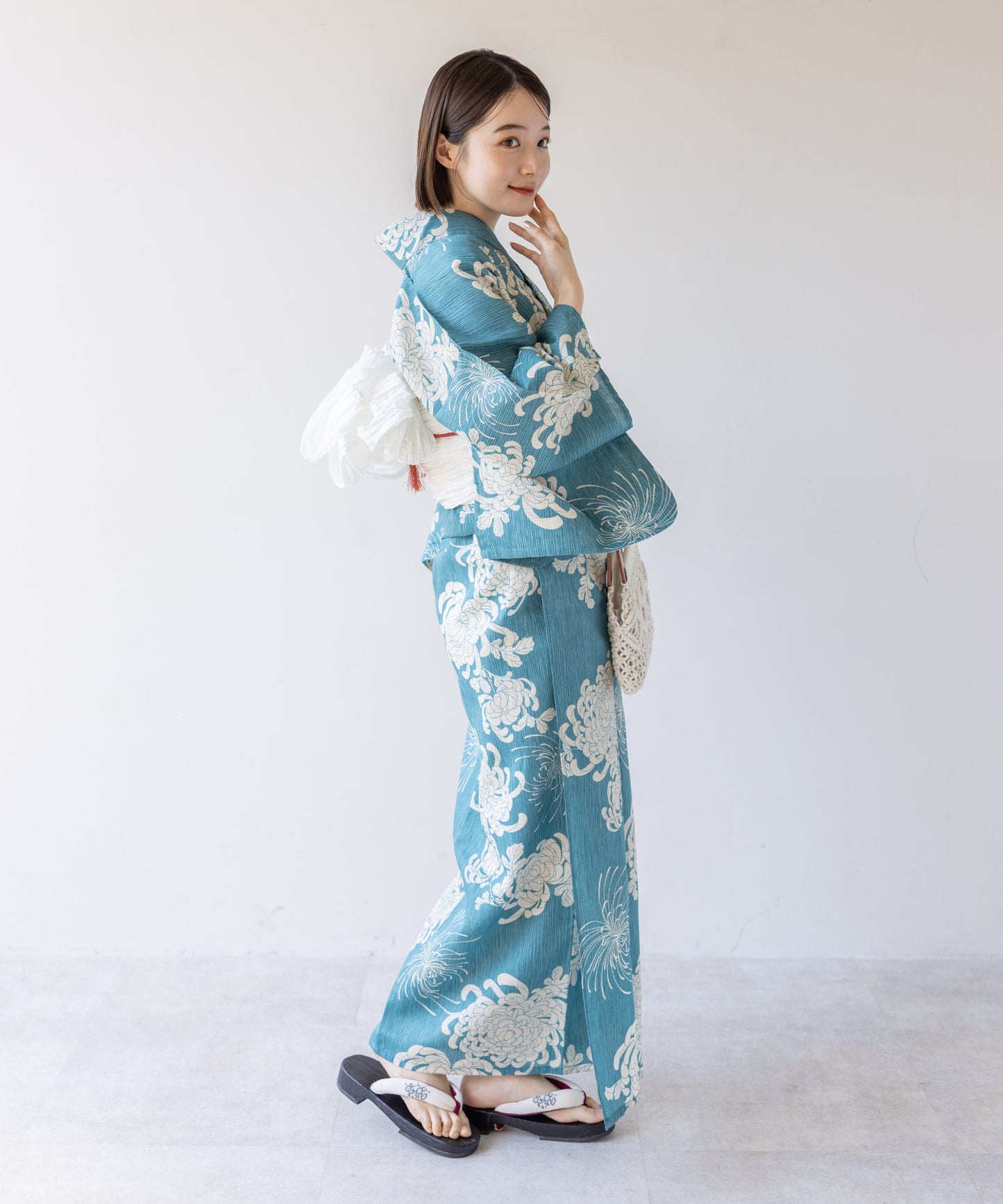 こだわり 浴衣 5点セット (浴衣/帯/下駄/腰紐/着付け冊子) 麻混 綿麻 ブルー ライトブルー 菊