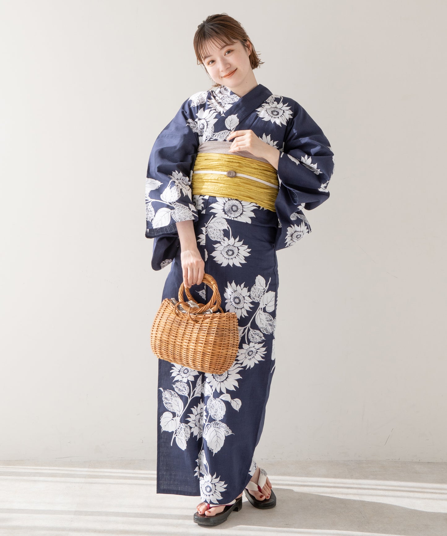 こだわり 浴衣 5点セット (浴衣/帯/下駄/腰紐/着付け冊子) ※レース兵児帯は別売り ネイビー ひまわり