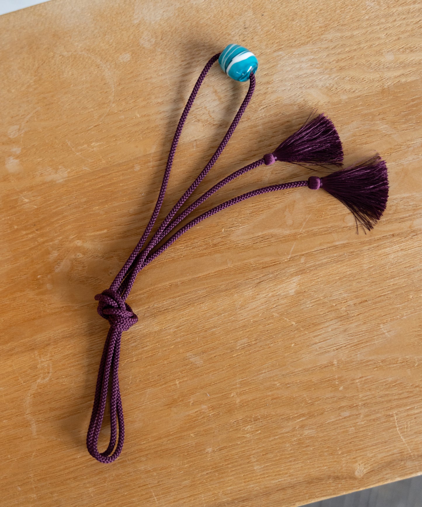 帯飾り -とんぼ玉と紐-