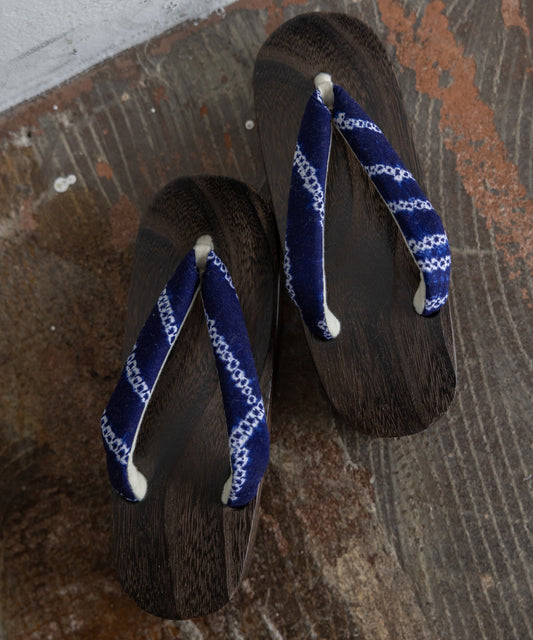 下駄 - 有松絞りの鼻緒 -