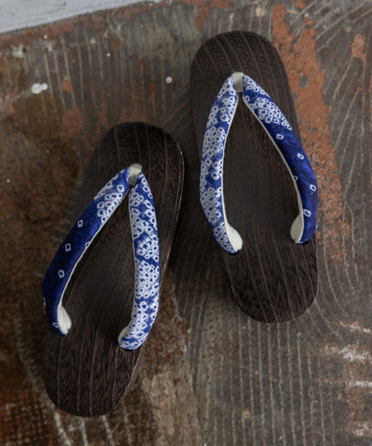 下駄 - 有松絞りの鼻緒 -