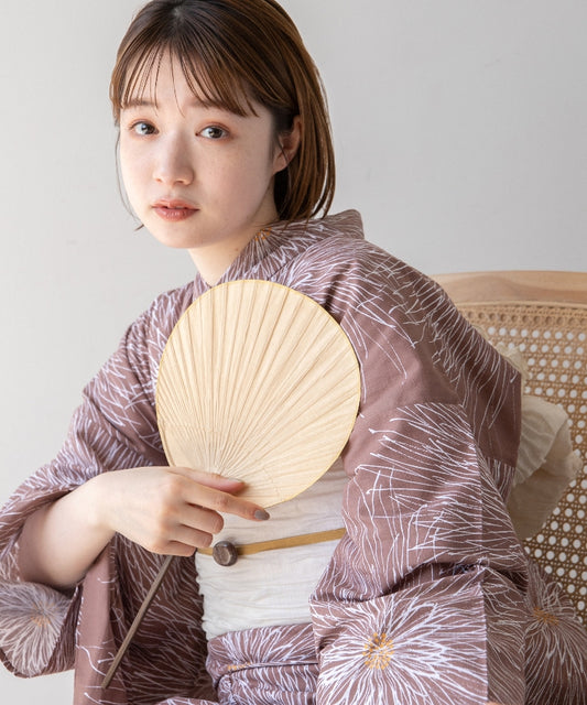 こだわり浴衣 5点セット (浴衣/帯/下駄/腰紐/着付け冊子) 変わり織生地 ブラウン 菊