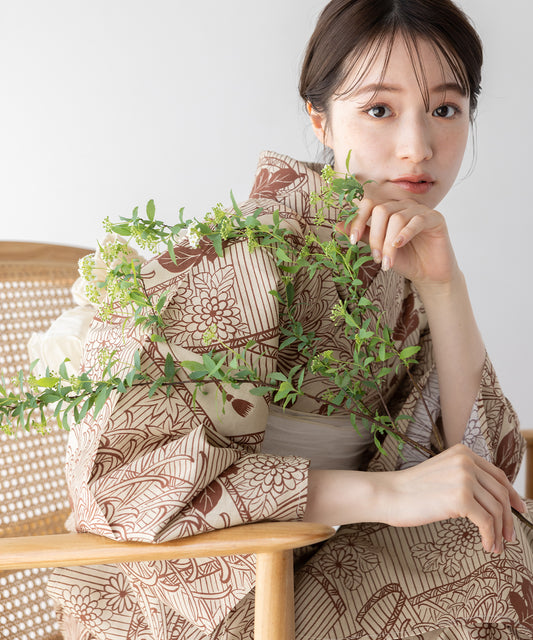 こだわり浴衣5点セット (浴衣/帯/下駄/腰紐/着付け冊子) 変わり織生地 ベージュ ブラウン 古典