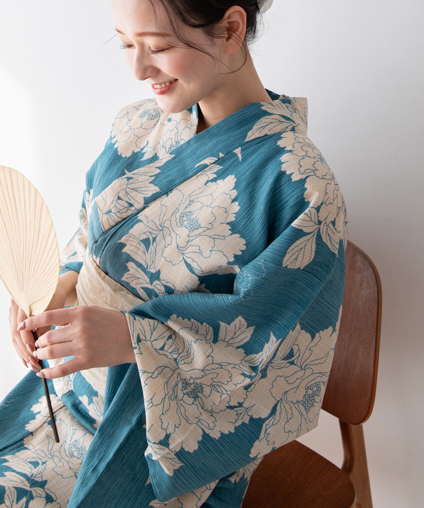 薄藍の牡丹 こだわり浴衣5点セット (浴衣/帯/下駄/腰紐/着付け冊子)