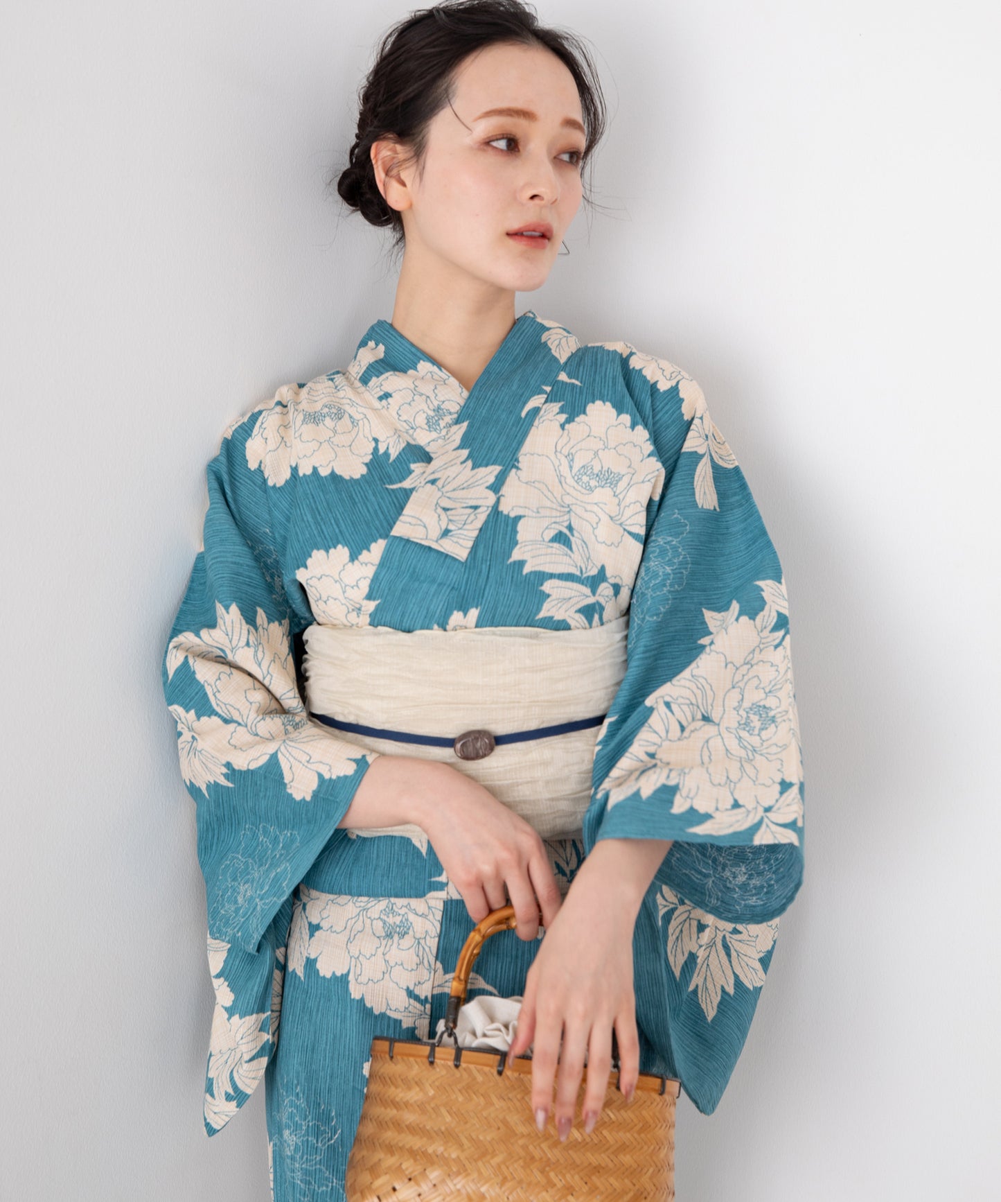 薄藍の牡丹 こだわり浴衣5点セット (浴衣/帯/下駄/腰紐/着付け冊子)