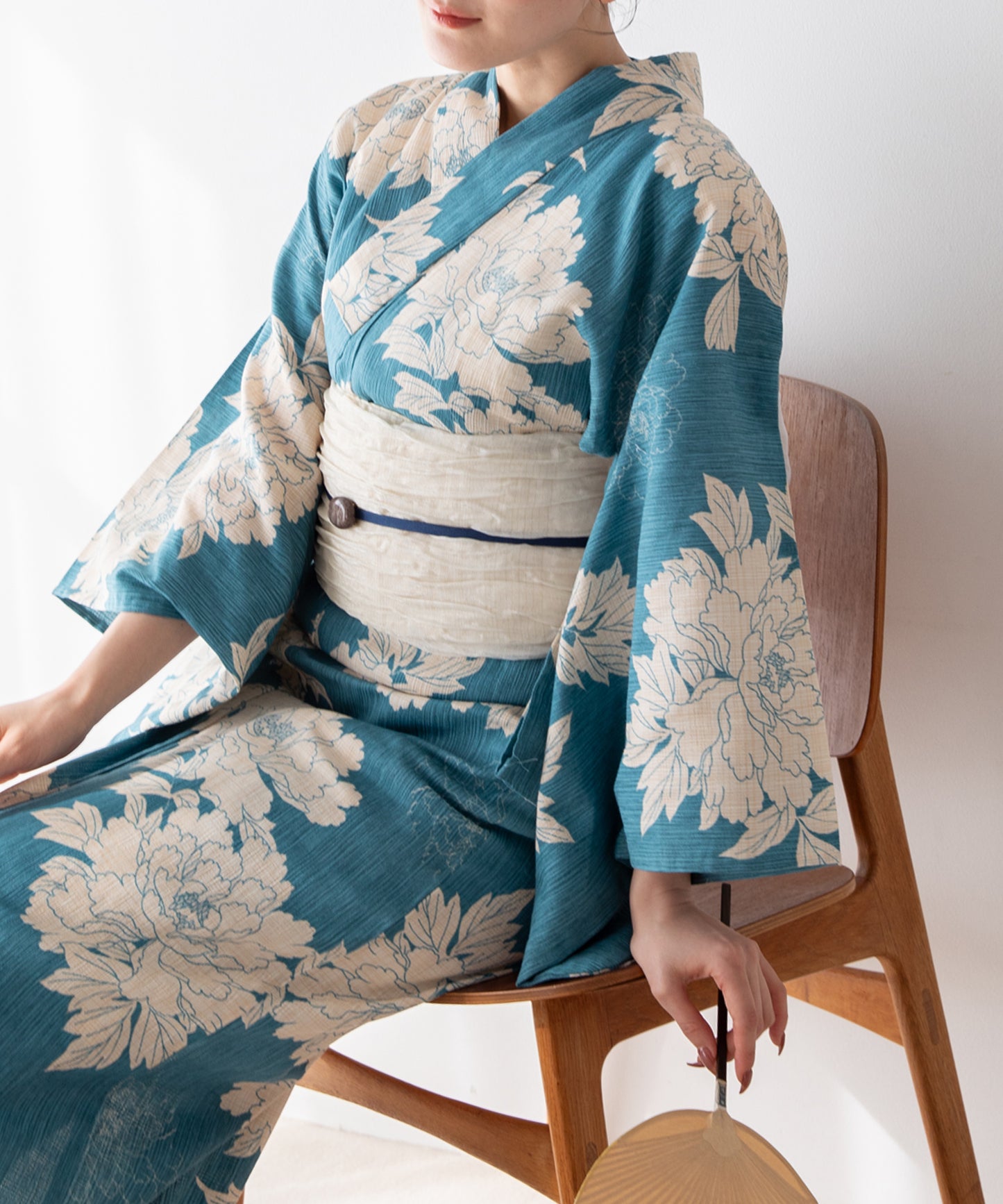 薄藍の牡丹 こだわり浴衣5点セット (浴衣/帯/下駄/腰紐/着付け冊子)