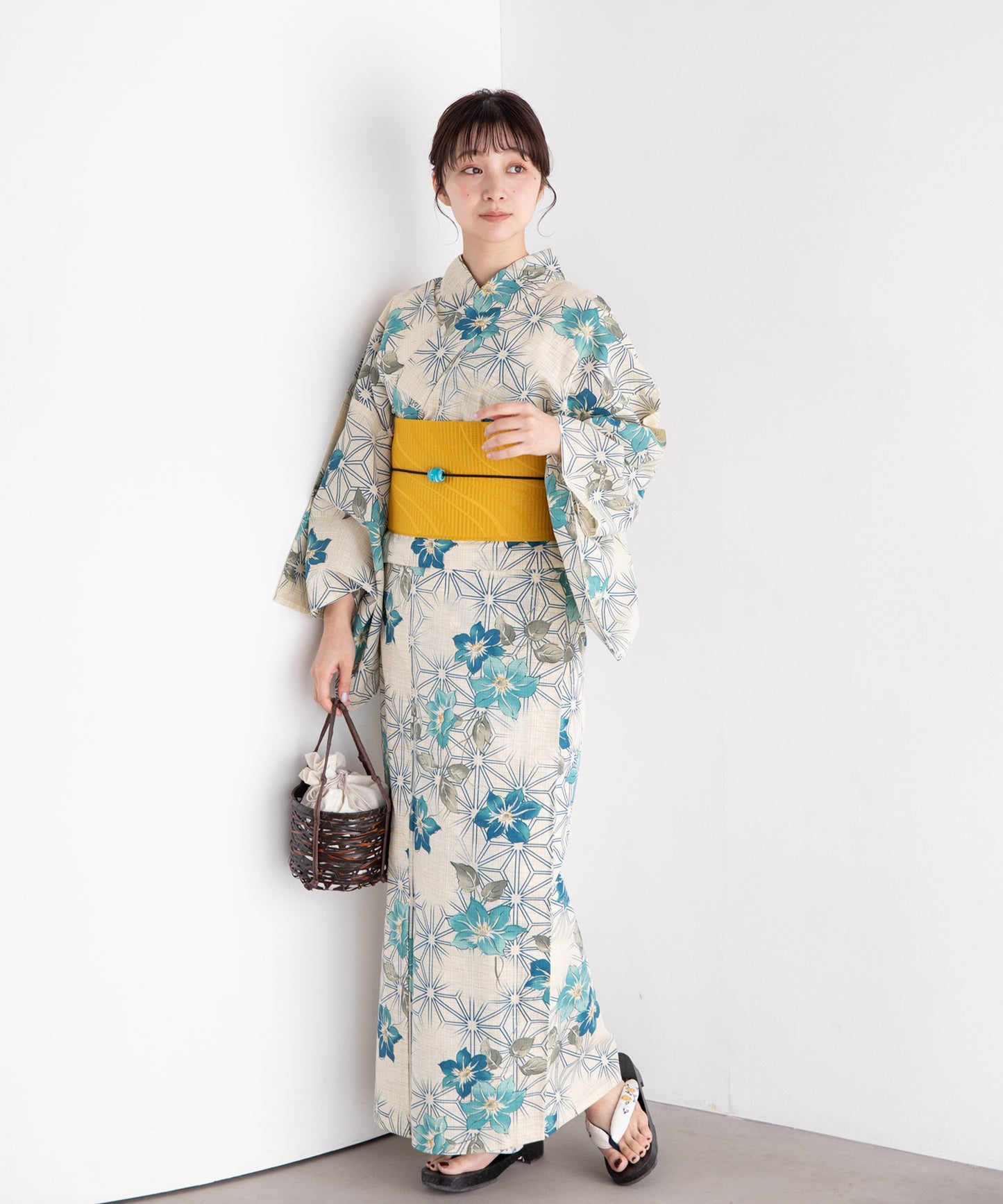 青涼の古典花文 こだわり浴衣5点セット (浴衣/帯/下駄/腰紐/着付け冊子