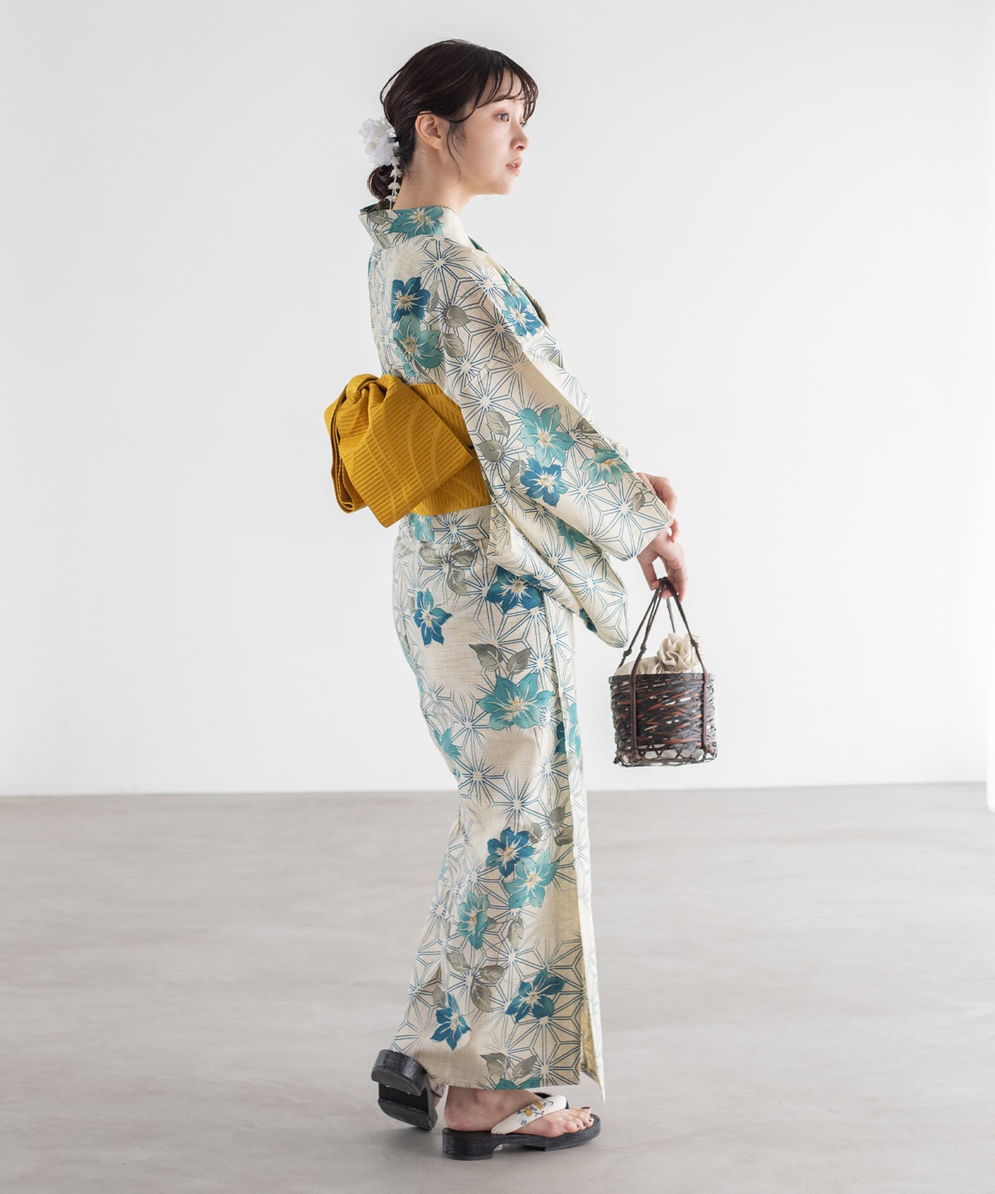 青涼の古典花文 こだわり浴衣5点セット (浴衣/帯/下駄/腰紐/着付け冊子