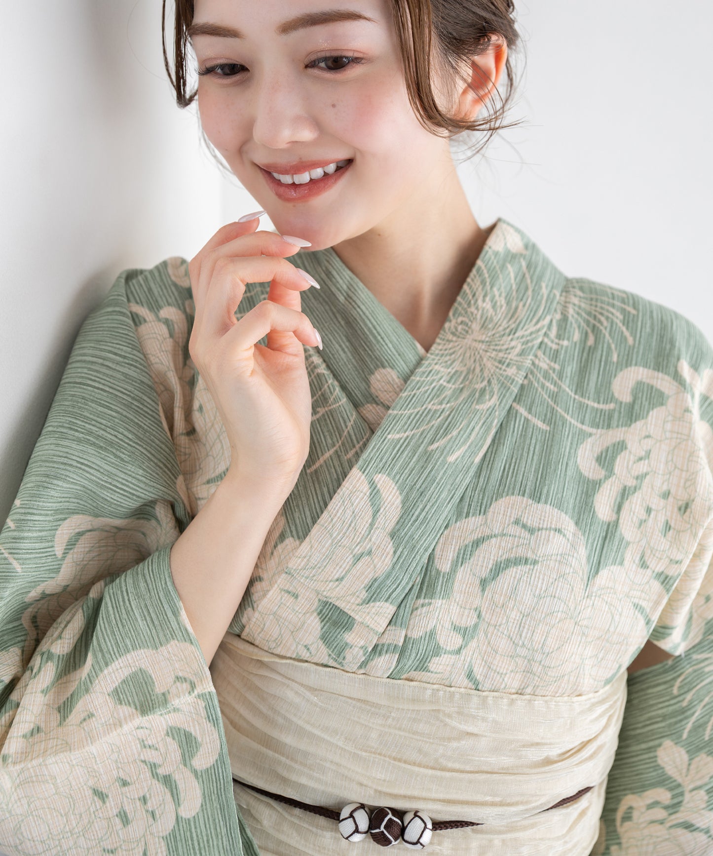 若草色に乱菊 こだわり浴衣5点セット (浴衣/帯/下駄/腰紐/着付け冊子)