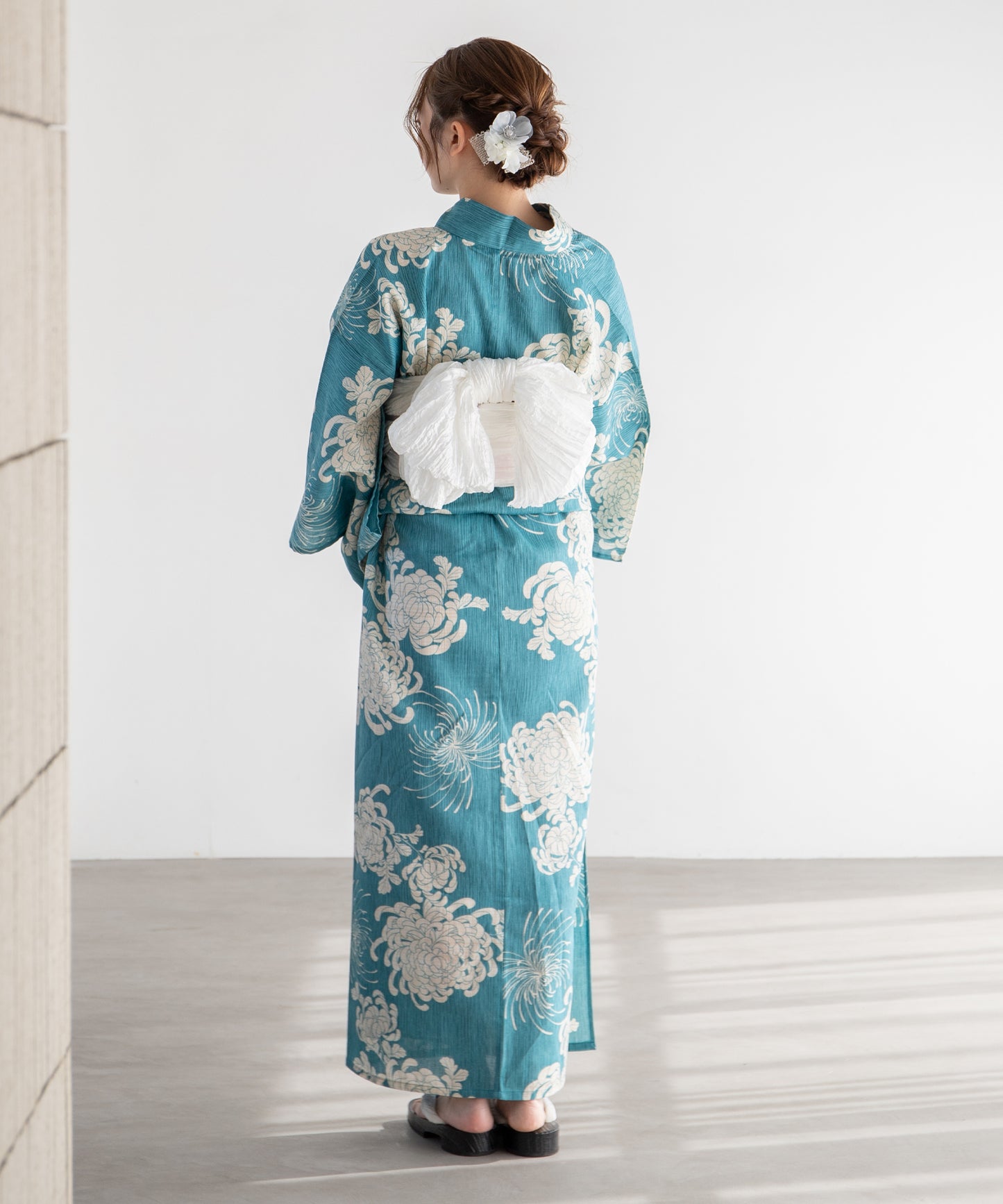薄藍の乱菊 こだわり浴衣5点セット (浴衣/帯/下駄/腰紐/着付け冊子
